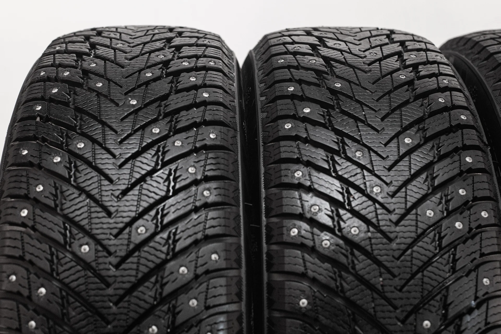 Zmax WinterNova Stud 2 235/55 R20 102T - миниатюра 5