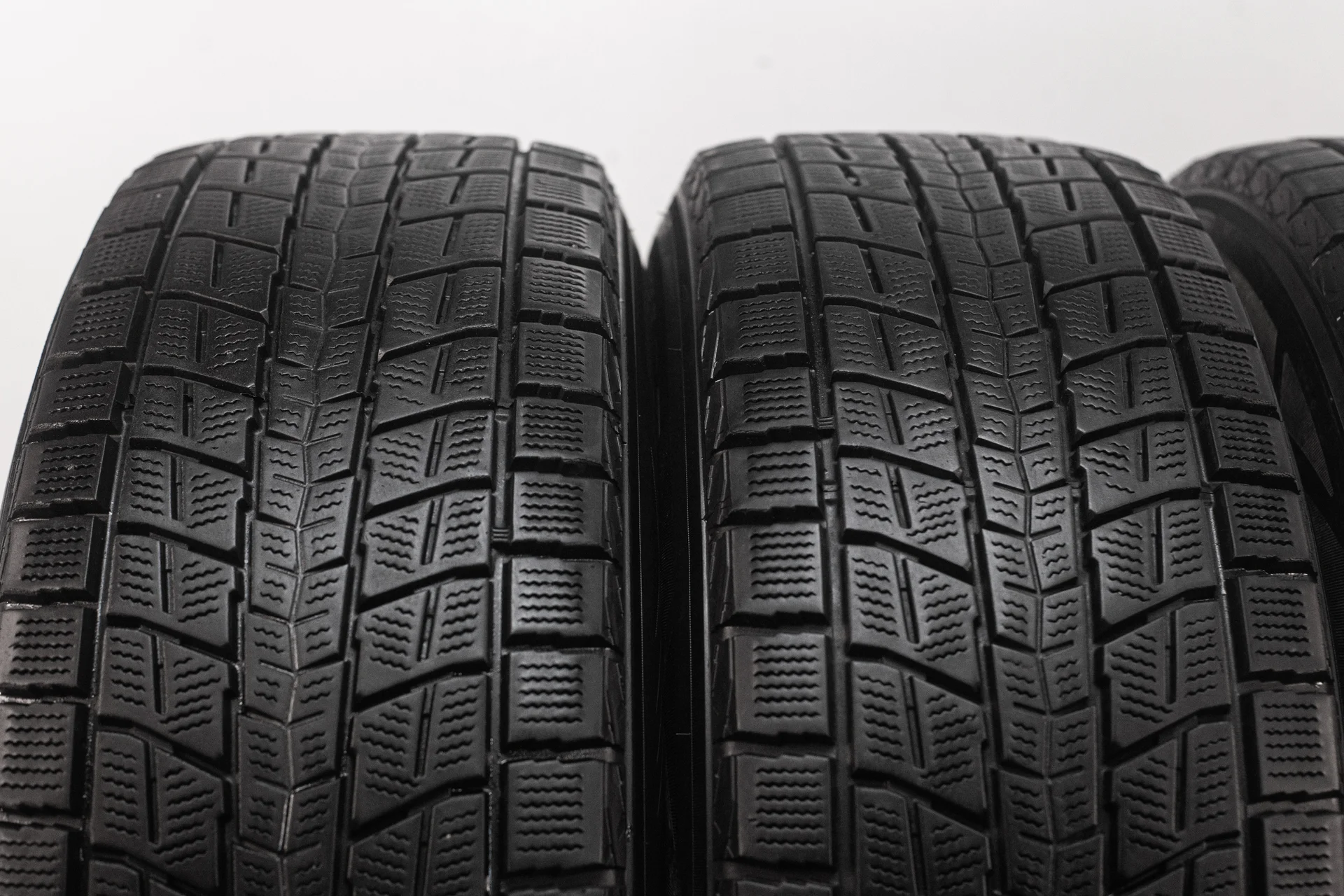 Dunlop Winter Maxx SJ8 265/60 R18 110R - миниатюра 5