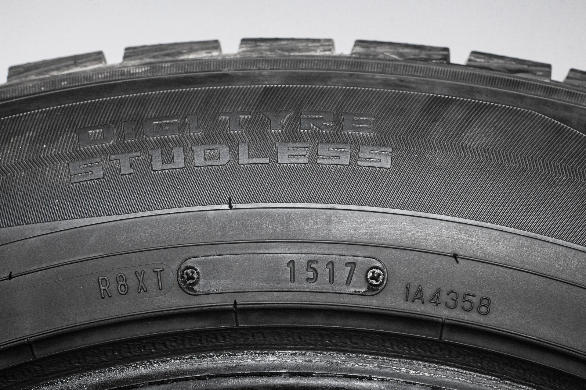 Dunlop Winter Maxx SJ8 265/60 R18 110R - миниатюра 9