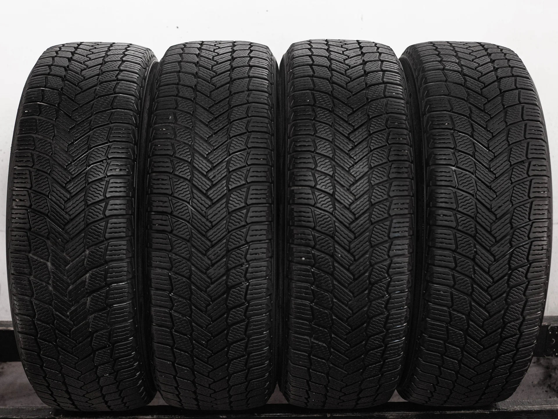 Michelin X-Ice Snow SUV 235/60 R18 107T - изображение 1
