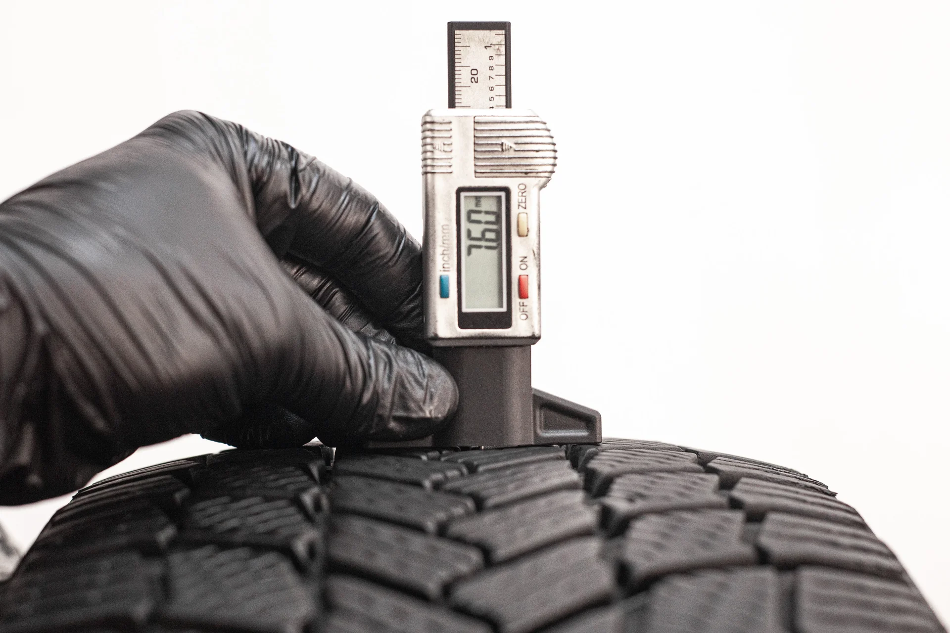 Michelin X-Ice Snow SUV 235/60 R18 107T - миниатюра 2