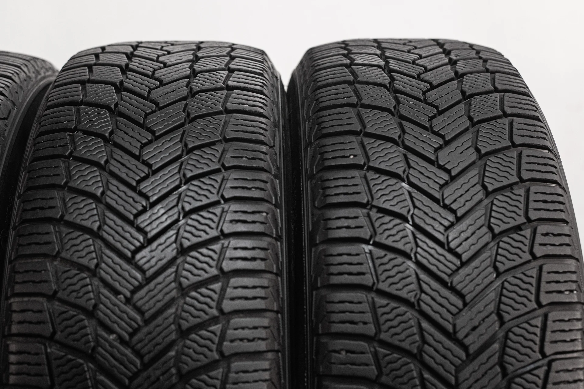 Michelin X-Ice Snow SUV 235/60 R18 107T - миниатюра 4