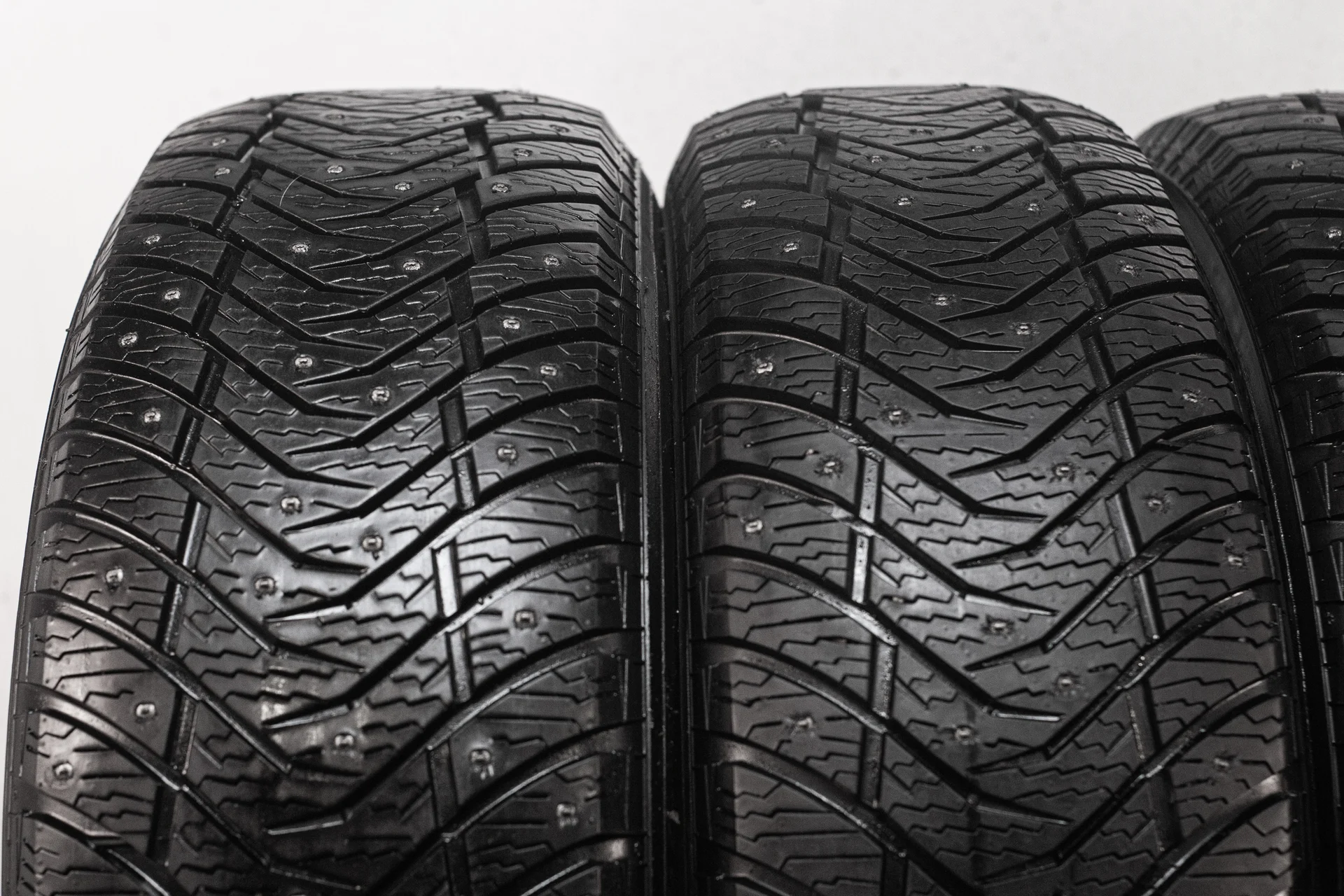 Yokohama Ice Guard IG65 275/45 R20 115T - миниатюра 5