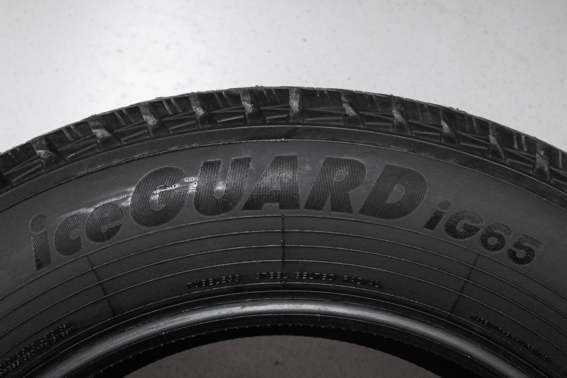 Yokohama Ice Guard IG65 275/45 R20 115T - миниатюра 7