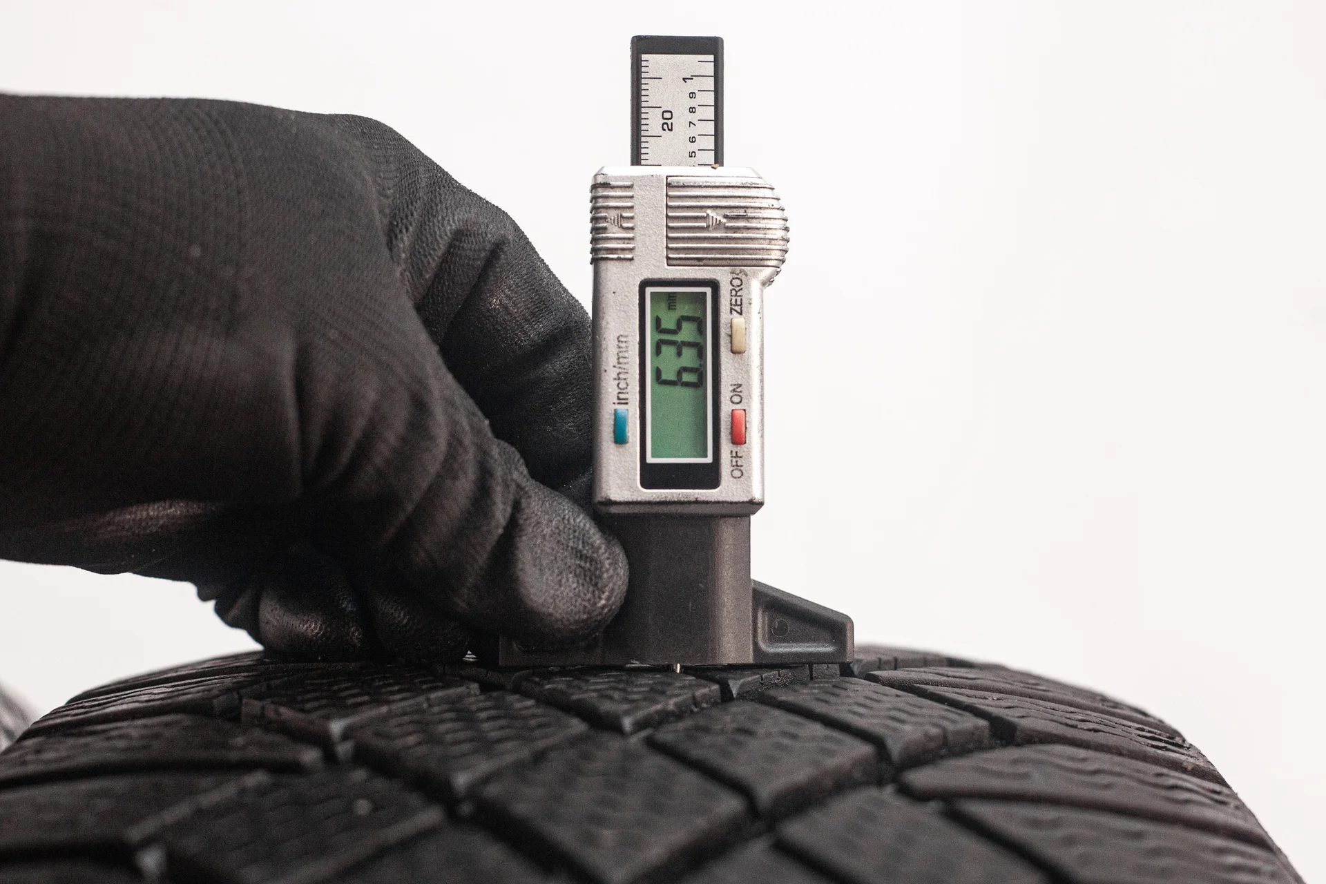 Continental VikingContact 7 235/60 R20 108T - миниатюра 2