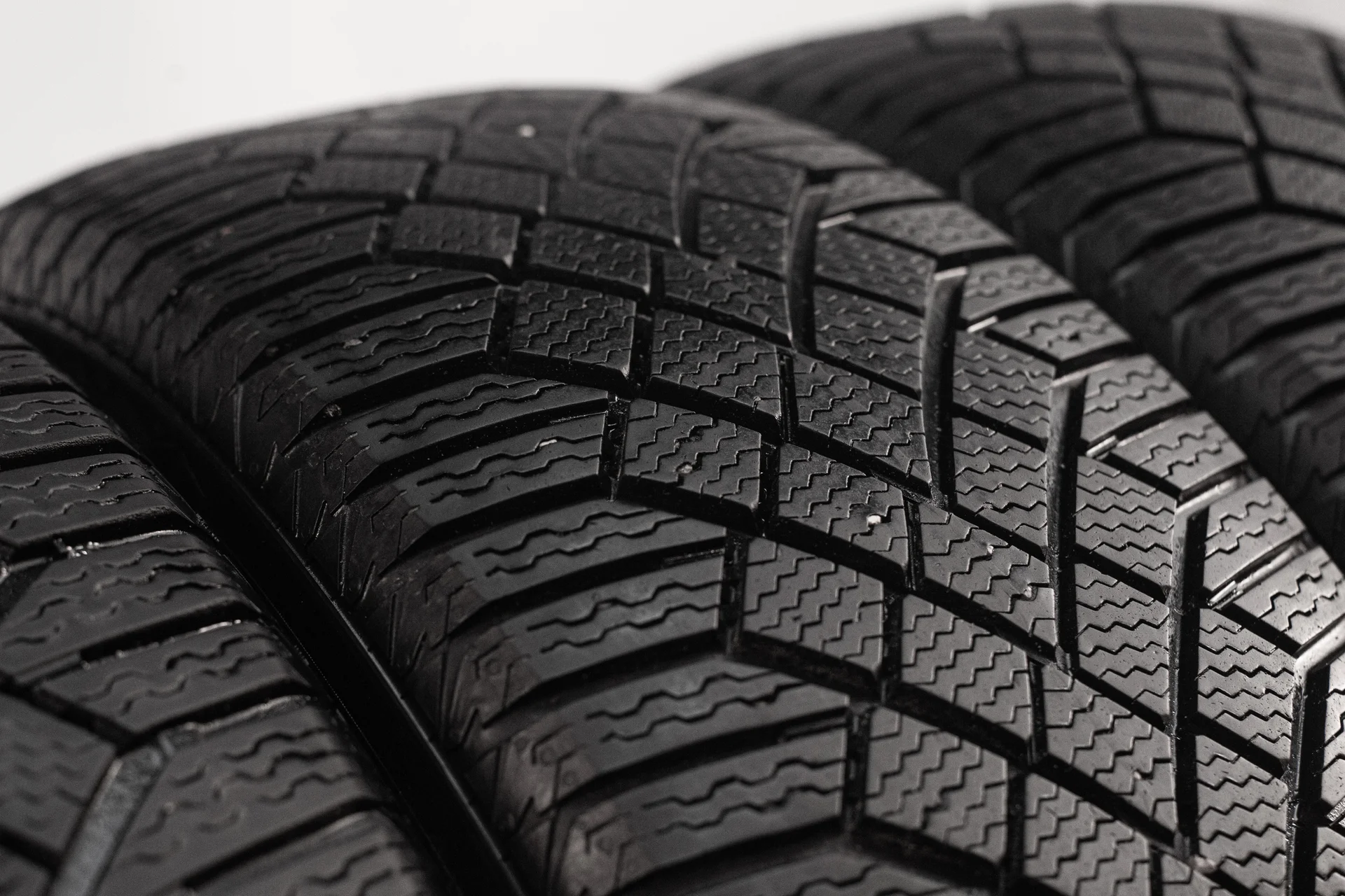 Continental VikingContact 7 235/60 R20 108T - миниатюра 3