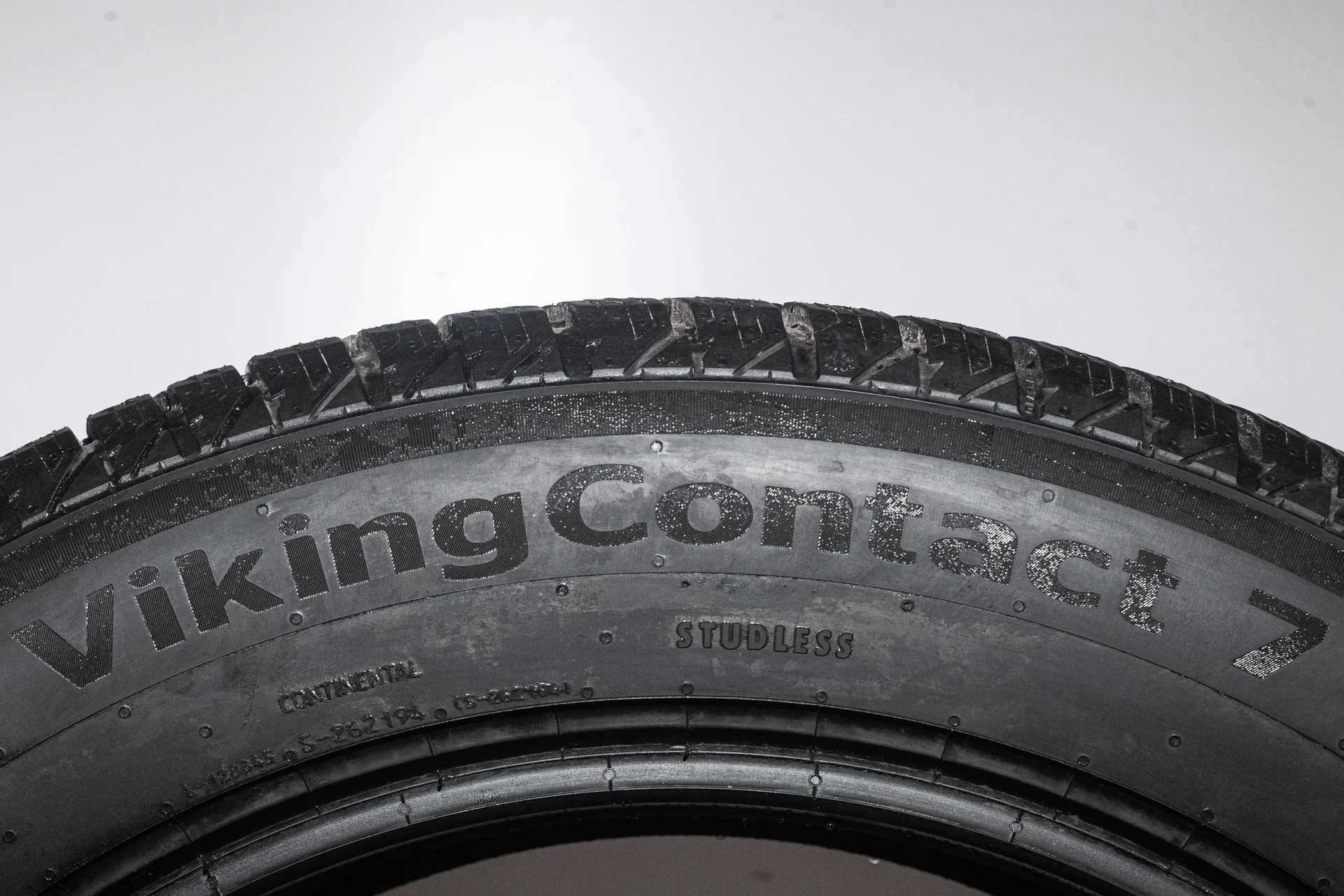 Continental VikingContact 7 235/60 R20 108T - миниатюра 7