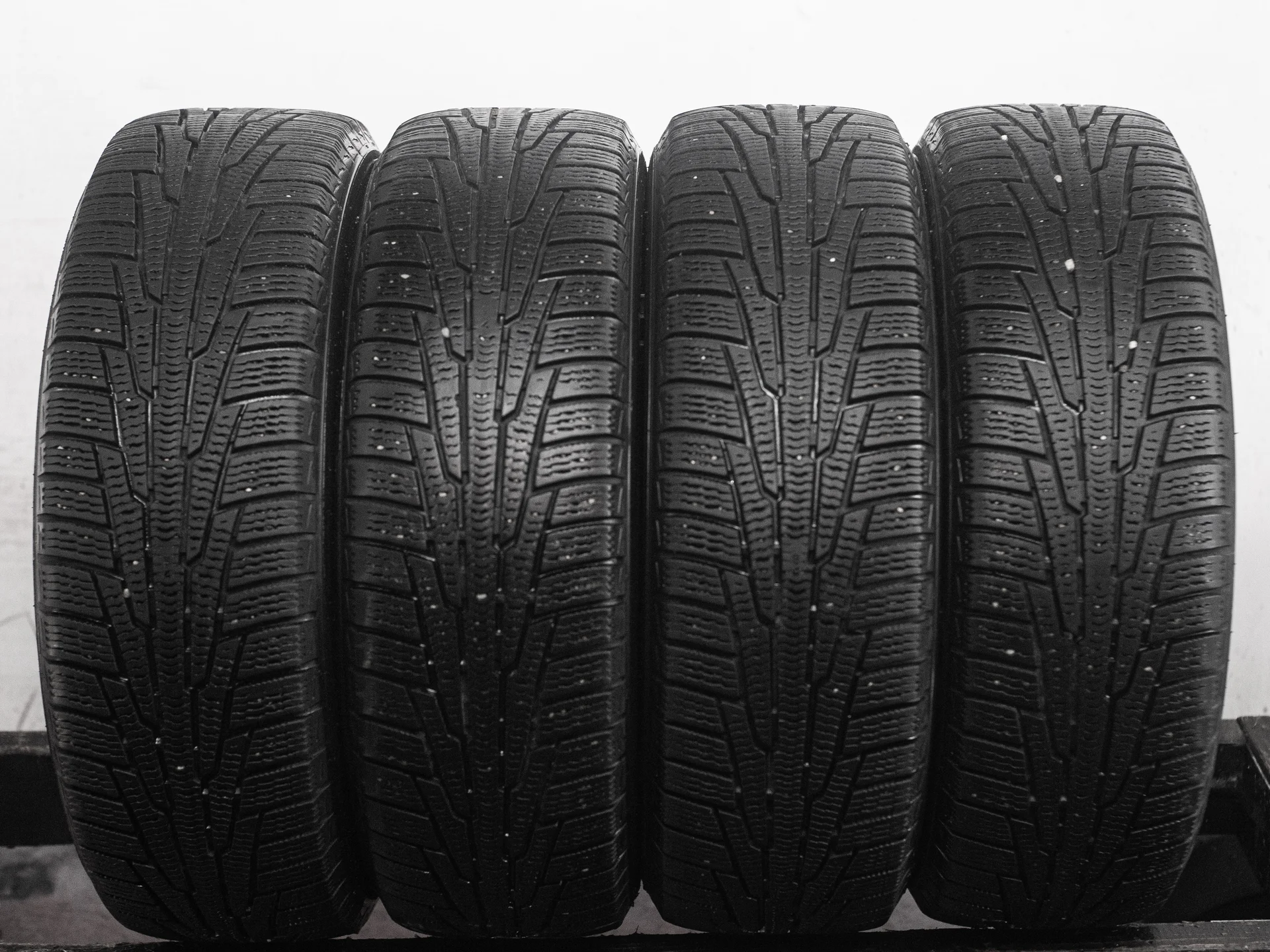 Nokian Nordman RS2 185/65 R15 92R XL - изображение 1