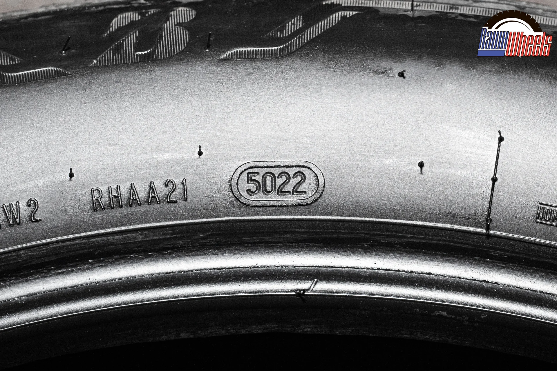 Bridgestone Alenza A/S 02 275/50 R22 111H - миниатюра 10