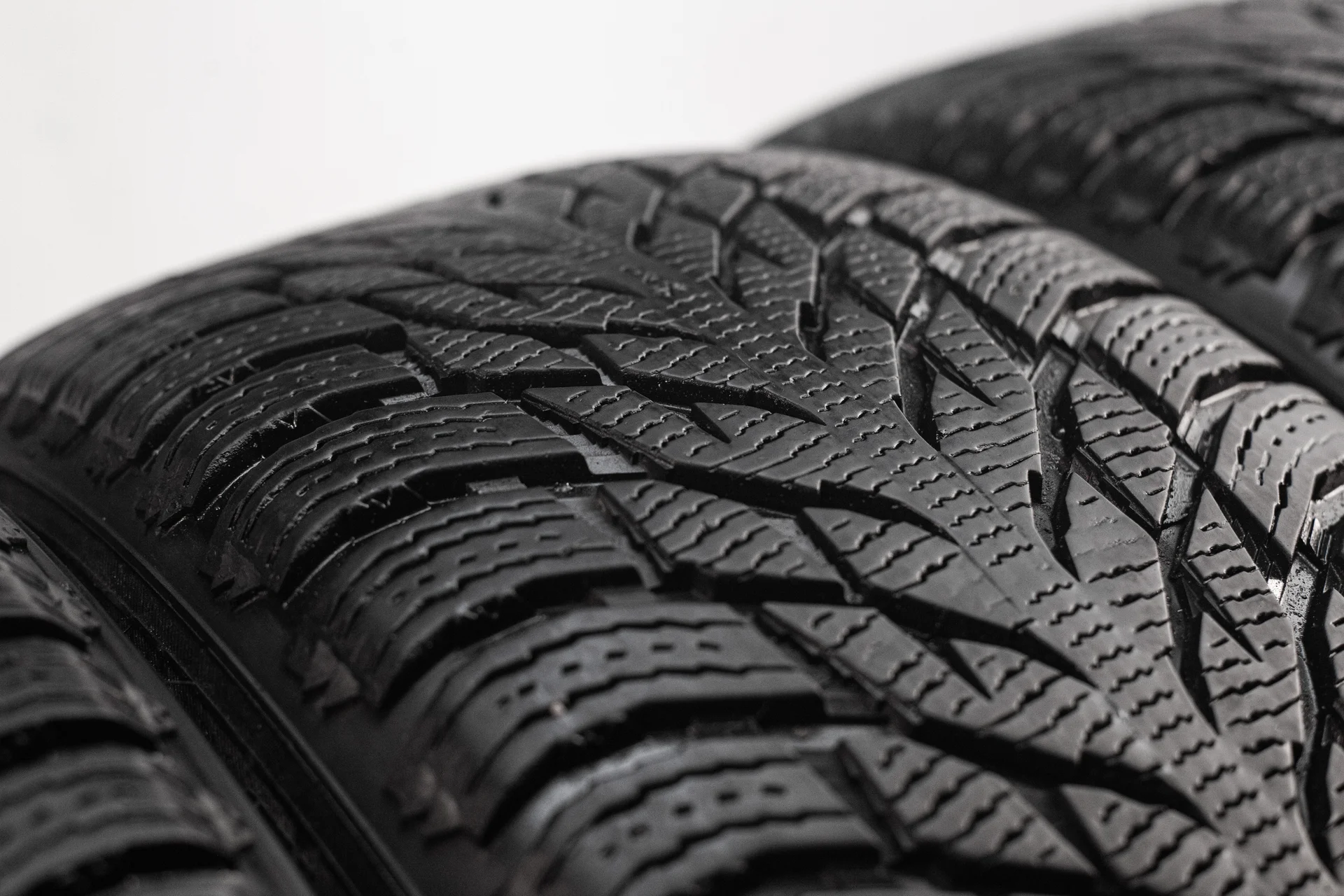 Nokian Hakkapeliitta R3 SUV 255/50 R20 109R - миниатюра 3