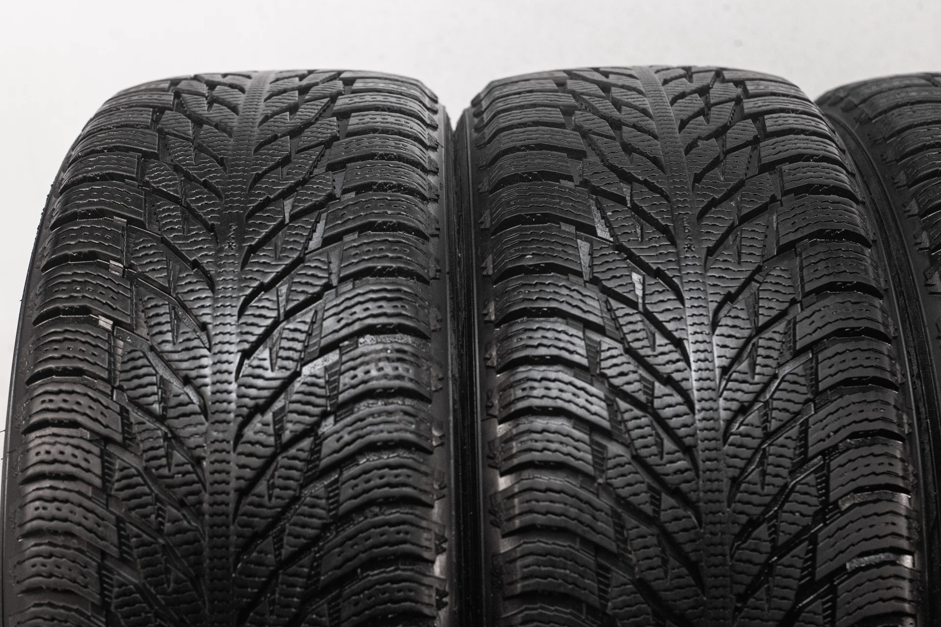 Nokian Hakkapeliitta R3 SUV 255/50 R20 109R - миниатюра 5