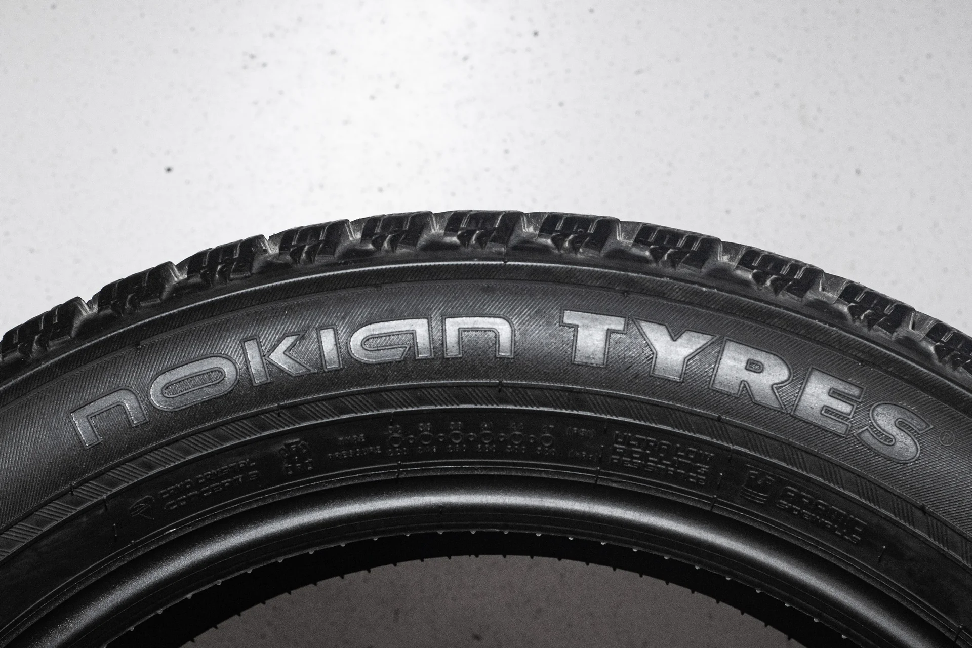 Nokian Hakkapeliitta R3 SUV 255/50 R20 109R - миниатюра 6