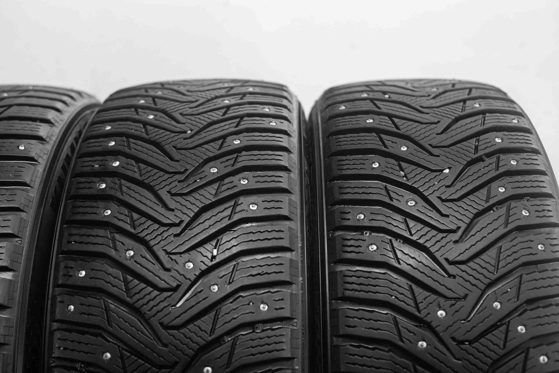 Kumho Wintercraft WI31+ 225/50 R18 99T - миниатюра 4
