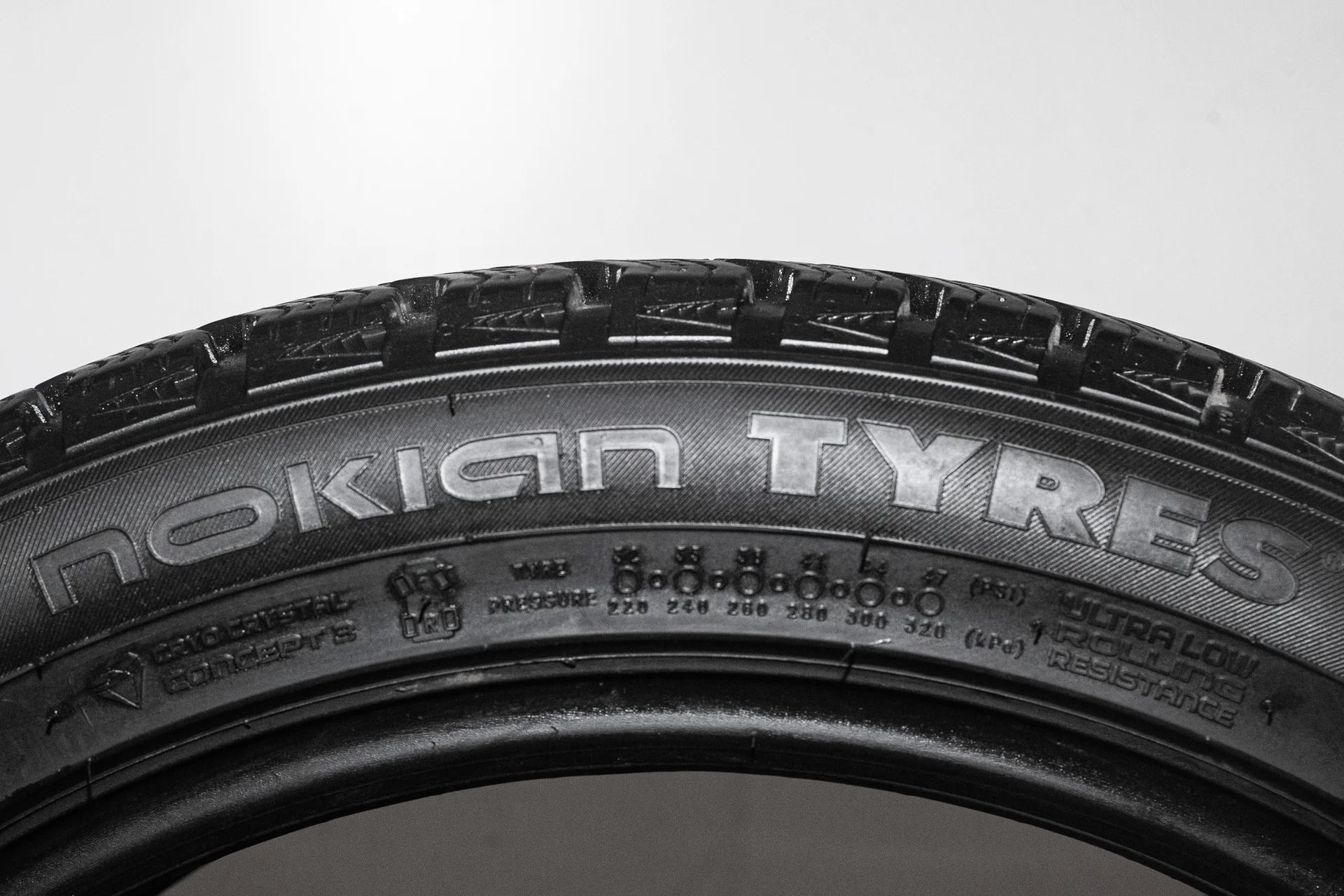 Nokian Hakkapeliitta R3 235/45 R18 98T - миниатюра 6