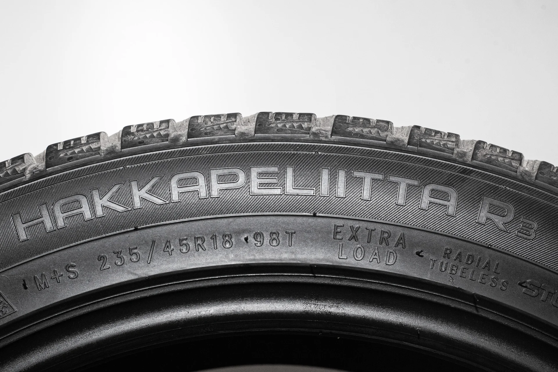 Nokian Hakkapeliitta R3 235/45 R18 98T - миниатюра 7