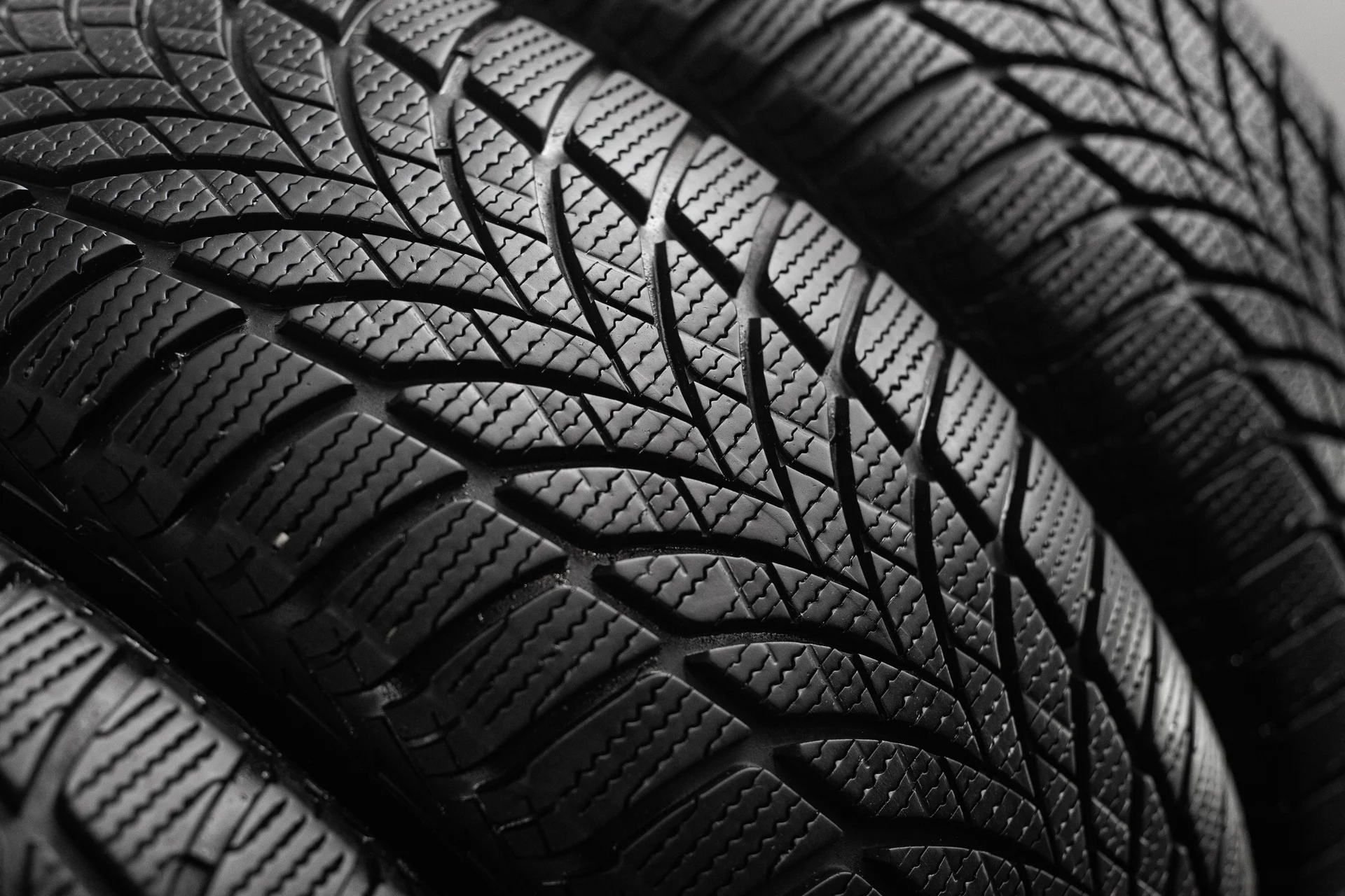 Goodyear UltraGrip Ice 2 215/60 R16 99T XL - миниатюра 3