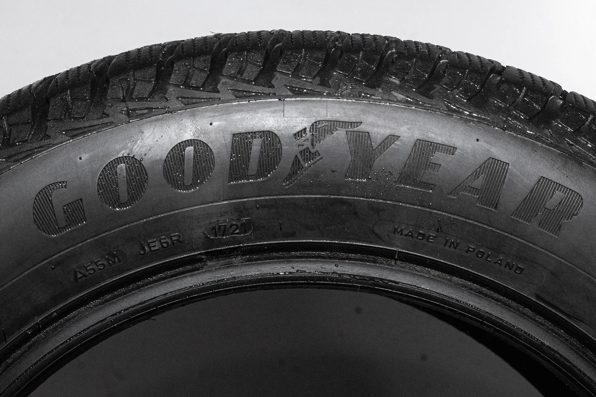 Goodyear UltraGrip Ice 2 215/60 R16 99T XL - миниатюра 9