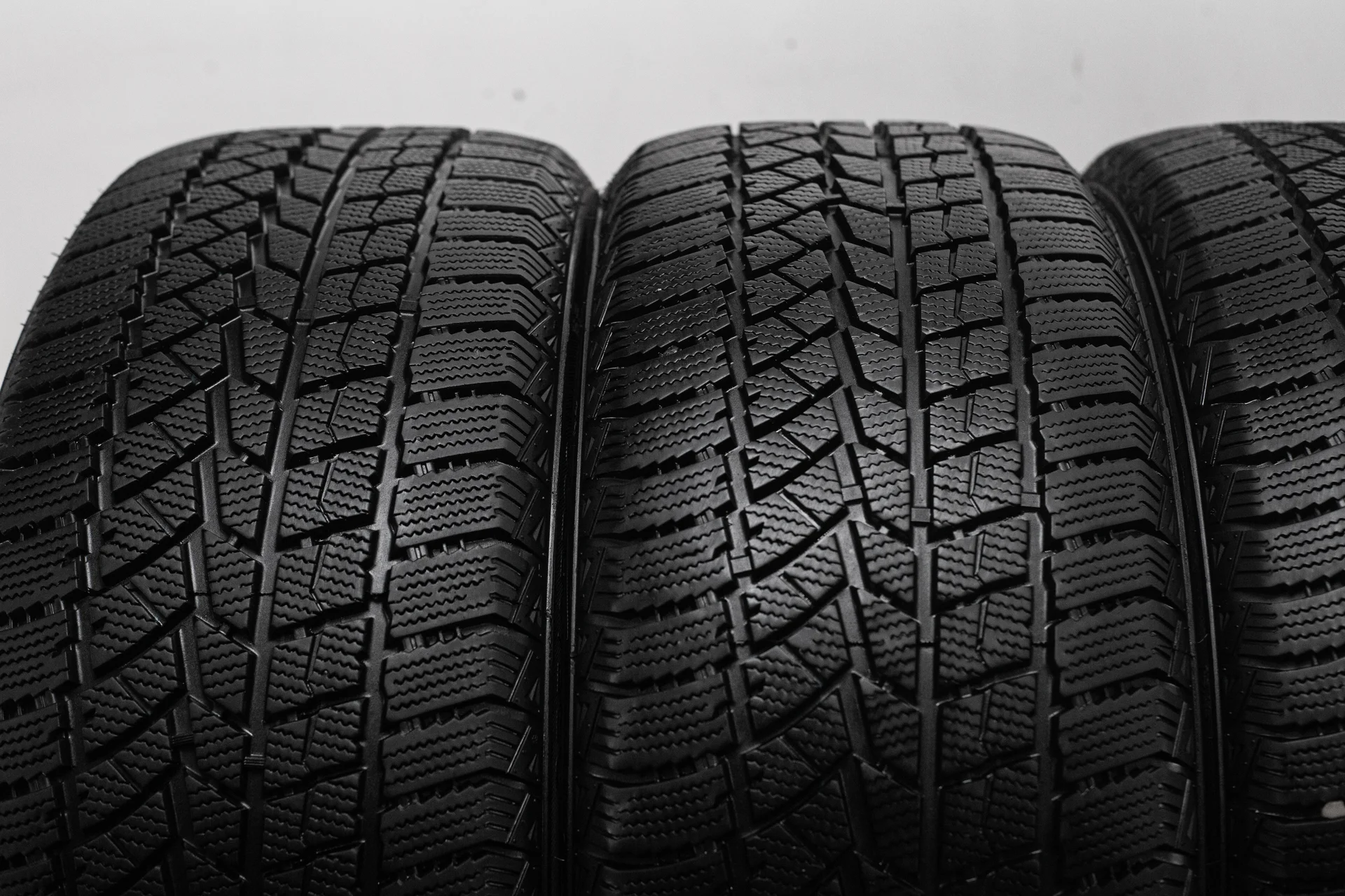 Doublestar DW02 255/45 R20 105T - миниатюра 5