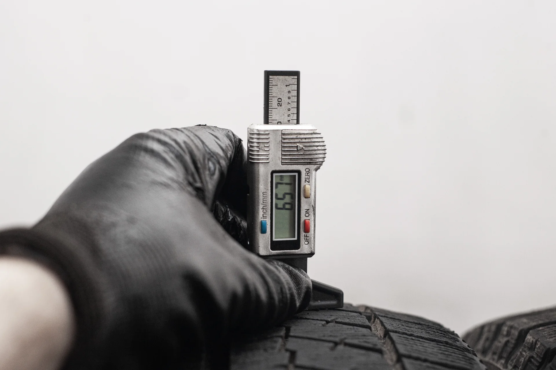 Bridgestone Blizzak VRX 205/55 R16 91S - миниатюра 2