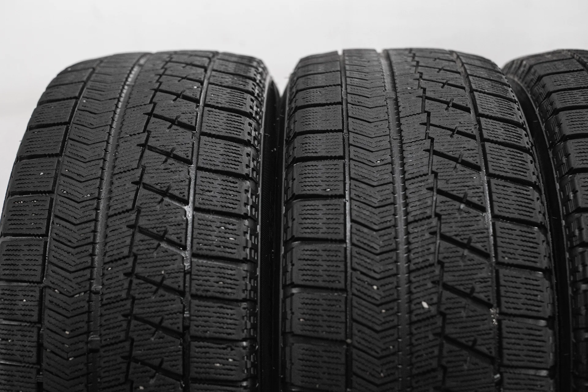 Bridgestone Blizzak VRX 205/55 R16 91S - миниатюра 5