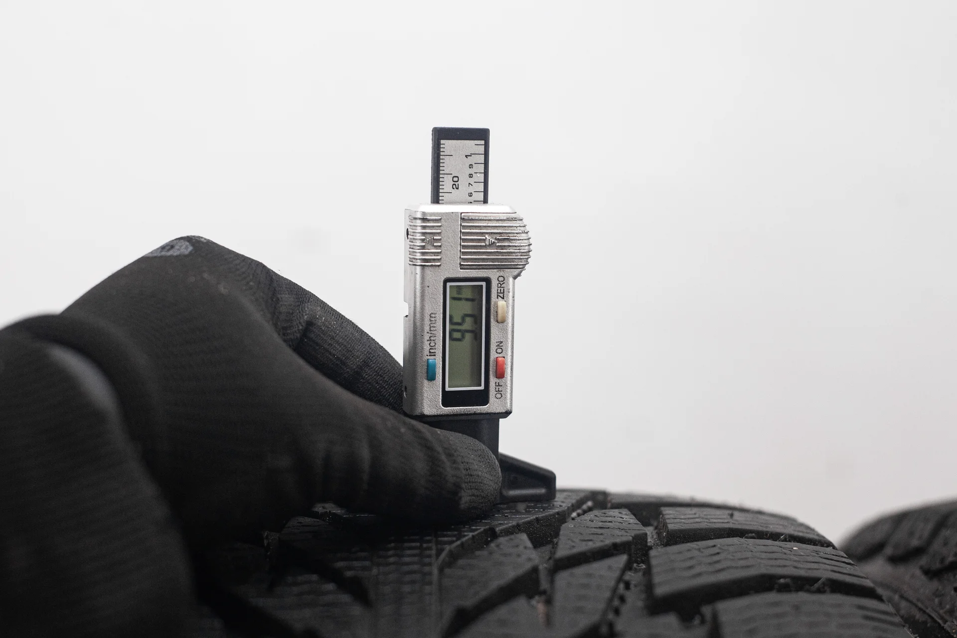 Ikon Autograph Snow 3 SUV 275/45 R21 110T XL - миниатюра 2