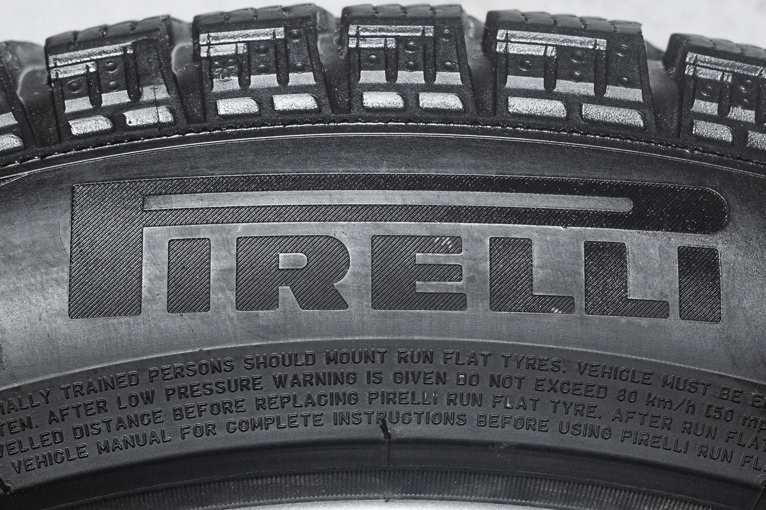 Pirelli Ice Zero FR 225/50 R17 98T - миниатюра 10