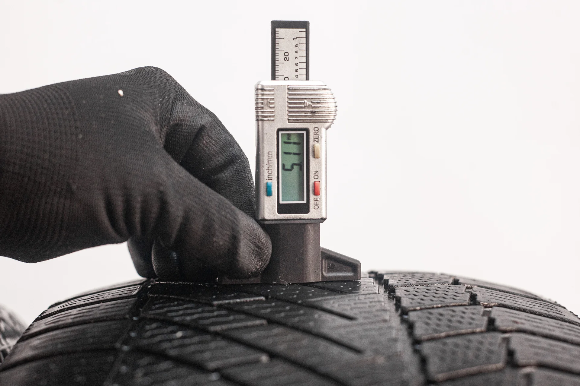 Continental ContiVikingContact 6 255/55 R18 109T - миниатюра 2