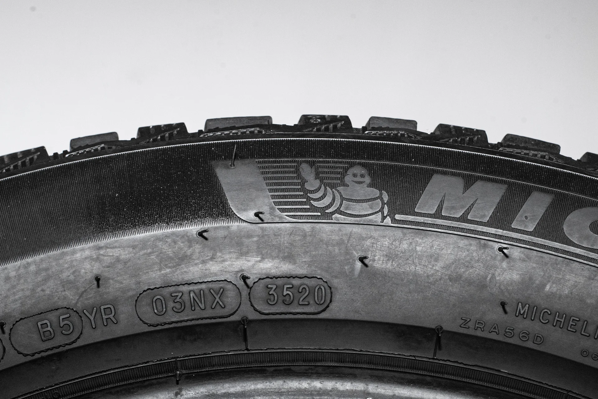 Michelin X-Ice North 4 225/55 R18 102T - миниатюра 9
