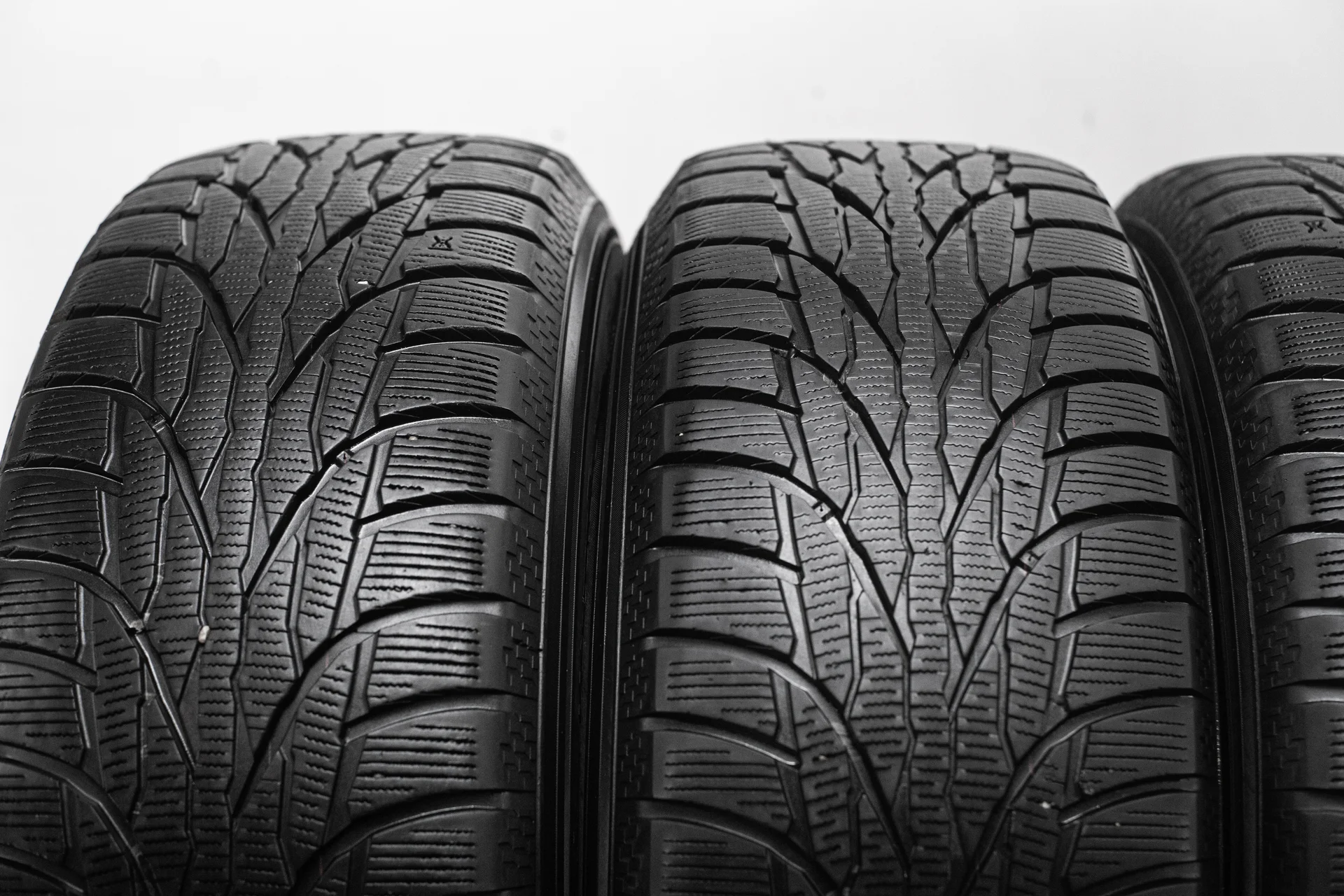Kumho Wintercraft SUV Ice WS51 265/60 R18 114T XL - миниатюра 5