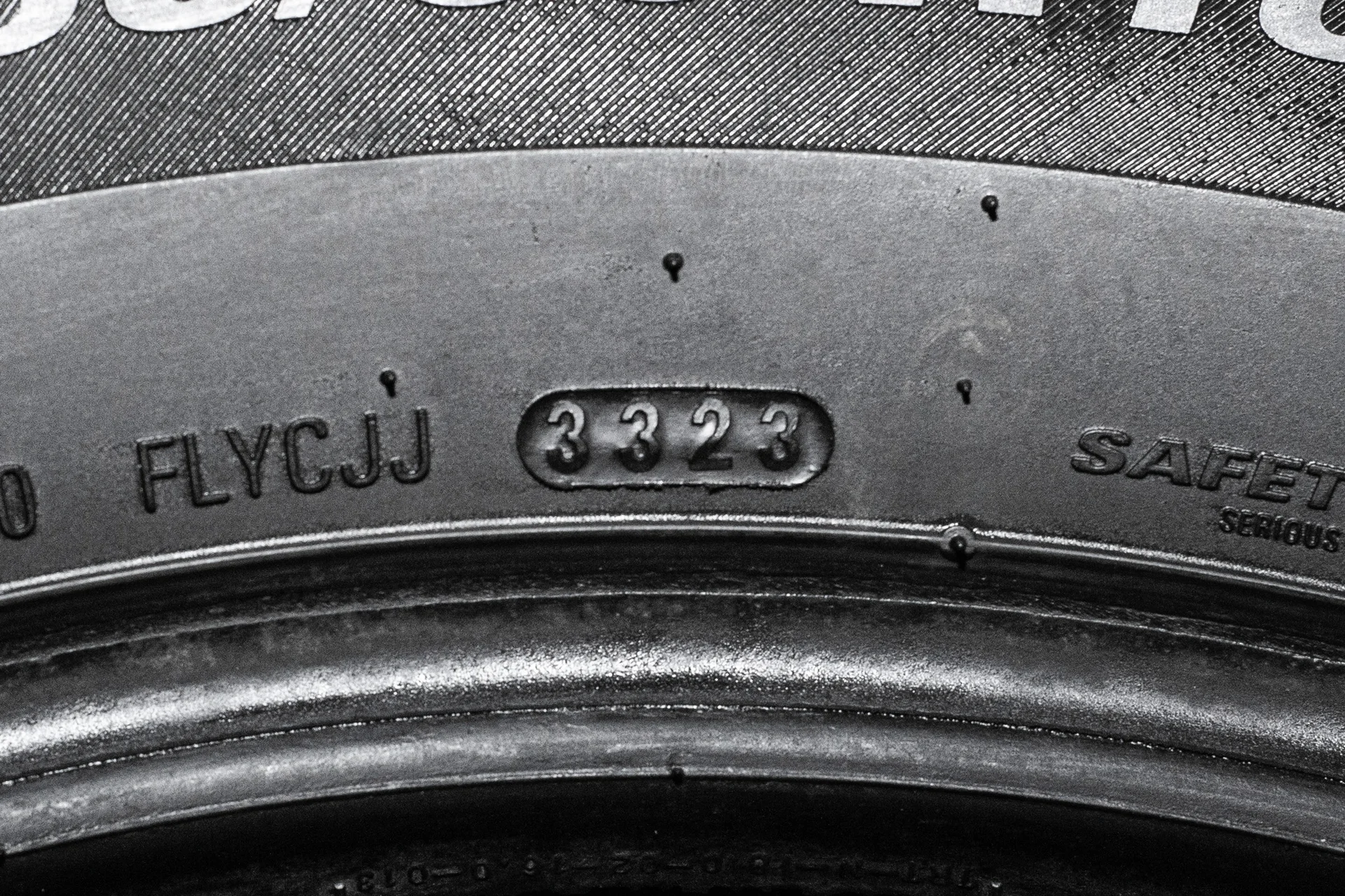 Kumho Wintercraft SUV Ice WS51 265/60 R18 114T XL - миниатюра 7