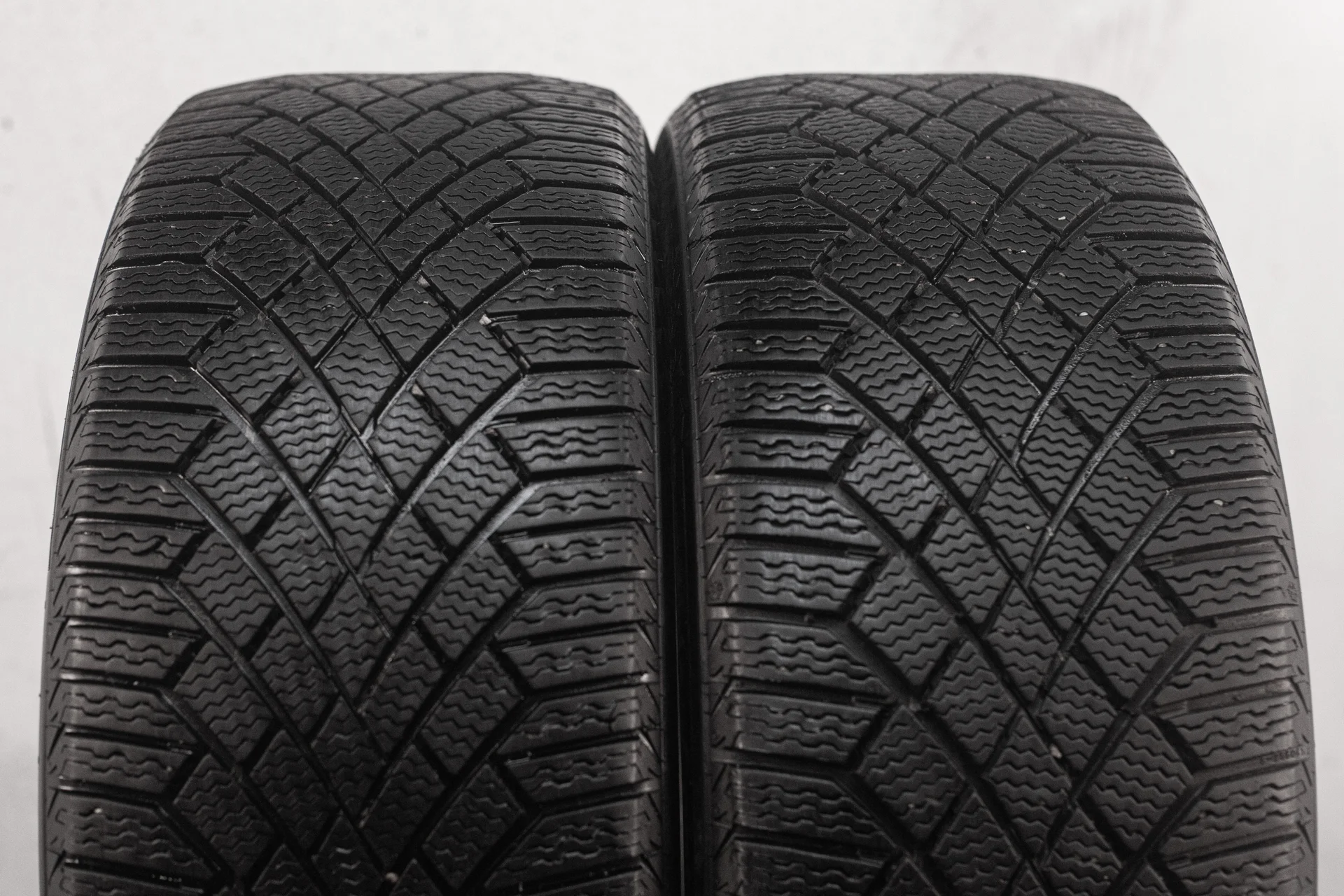 [2] Continental ContiVikingContact 7 225/45 R19 96T - миниатюра 2