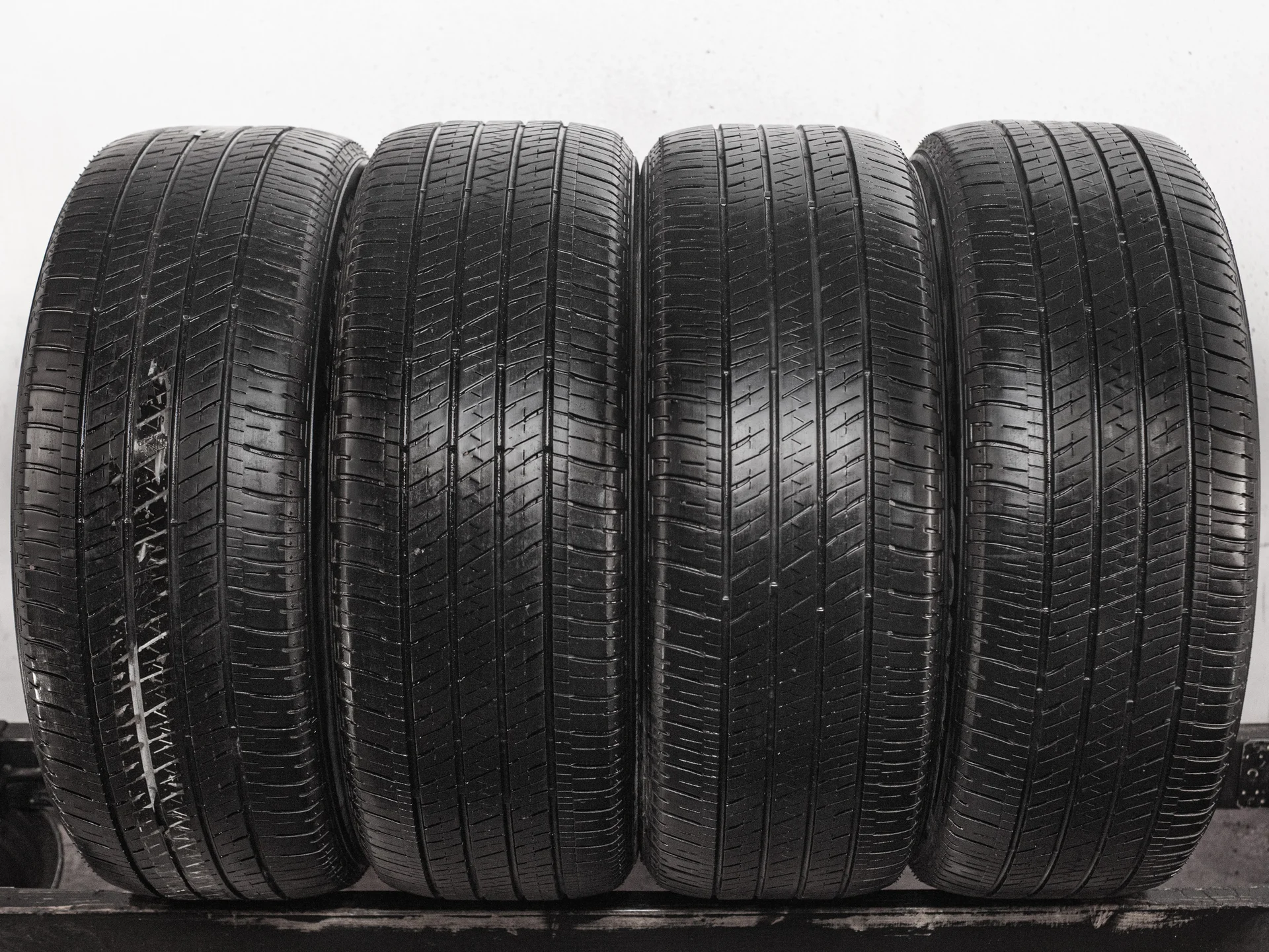 Bridgestone Ecopia H/L 422 Plus 255/50 R20 104V - изображение 1
