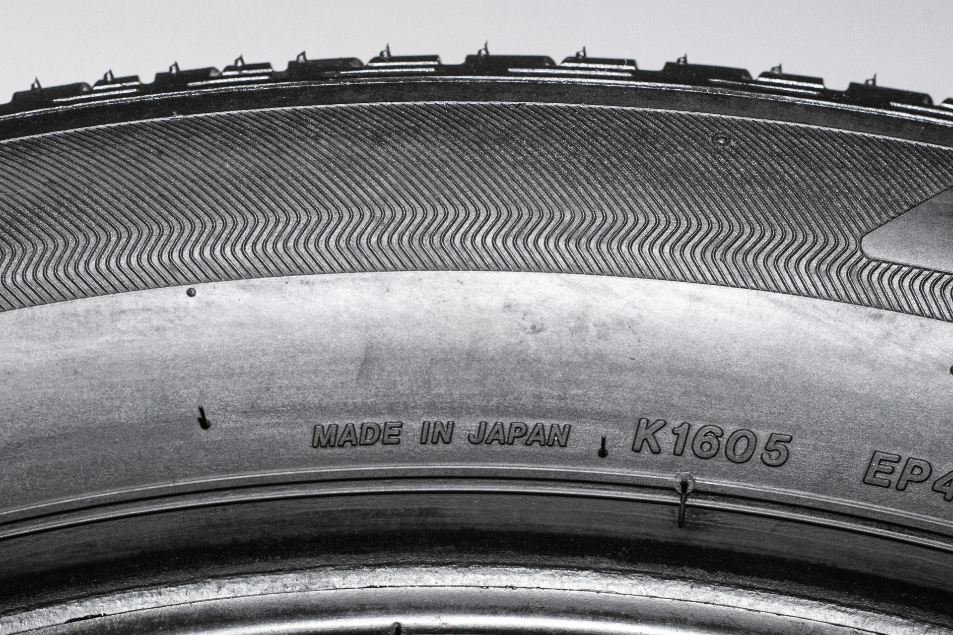Bridgestone Ecopia H/L 422 Plus 255/50 R20 104V - миниатюра 10