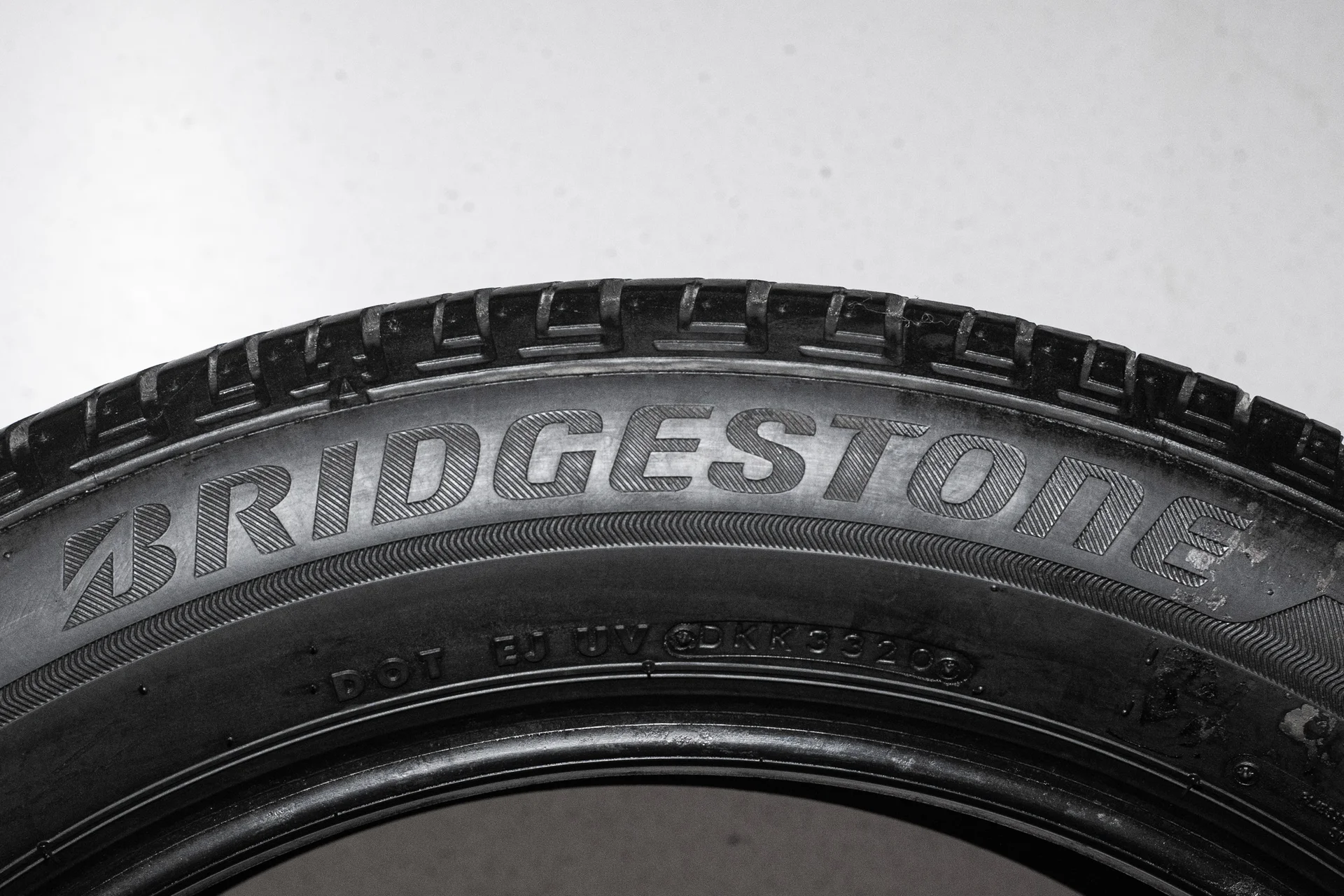 Bridgestone Ecopia H/L 422 Plus 255/50 R20 104V - миниатюра 6