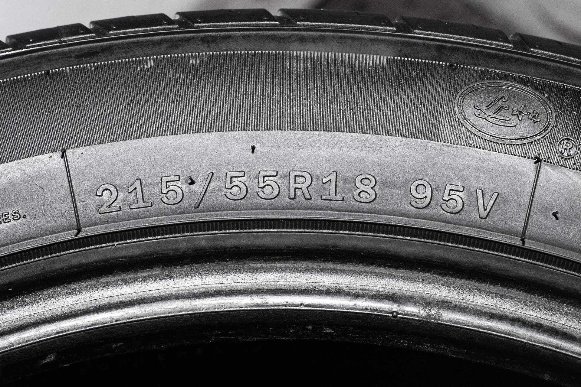 LingLong GreenMax 4x4 HP 215/55 R18 95V XL - миниатюра 6