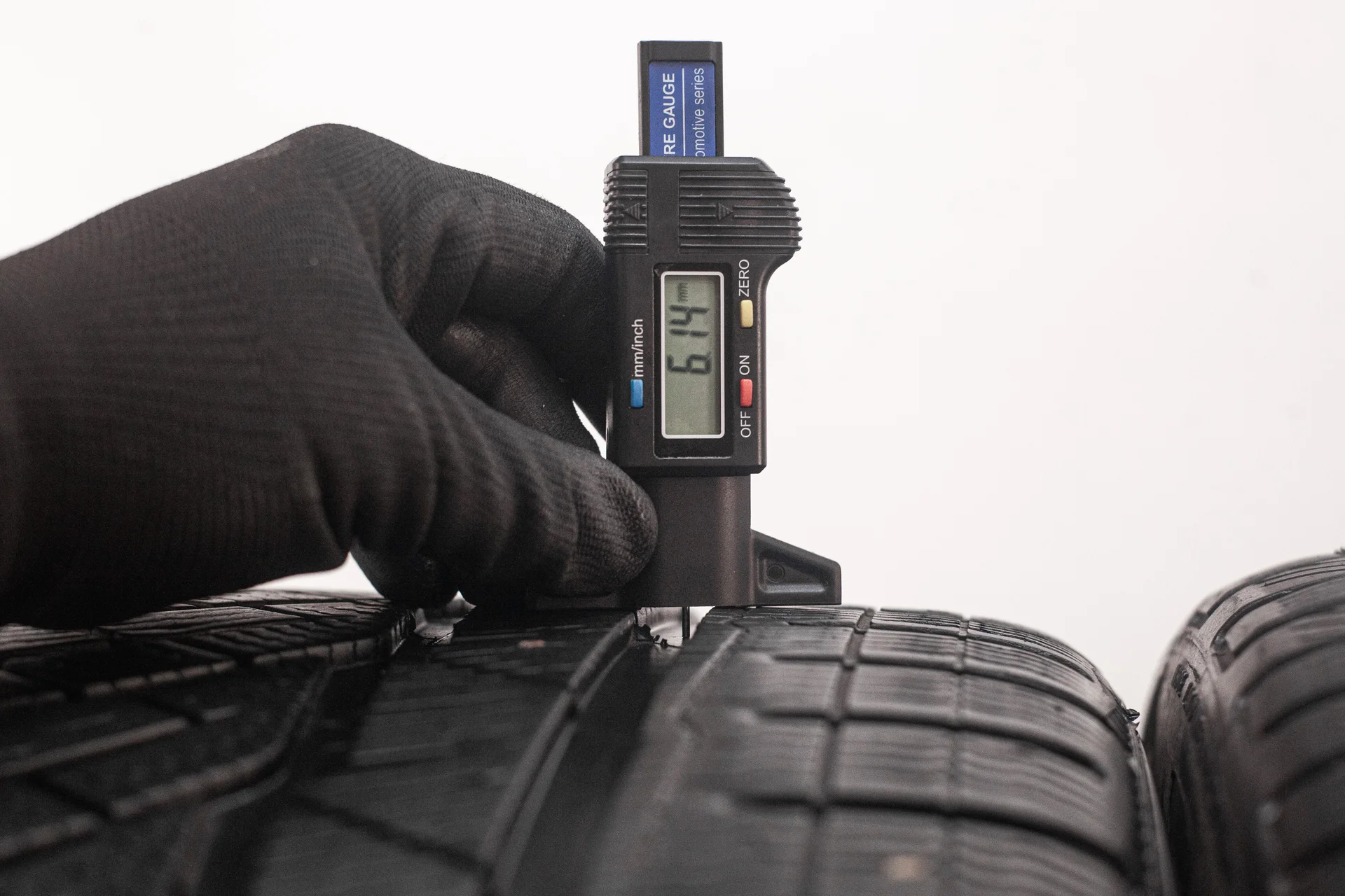 Michelin Pilot Alpin PA4 255/35 R21 98W - миниатюра 2