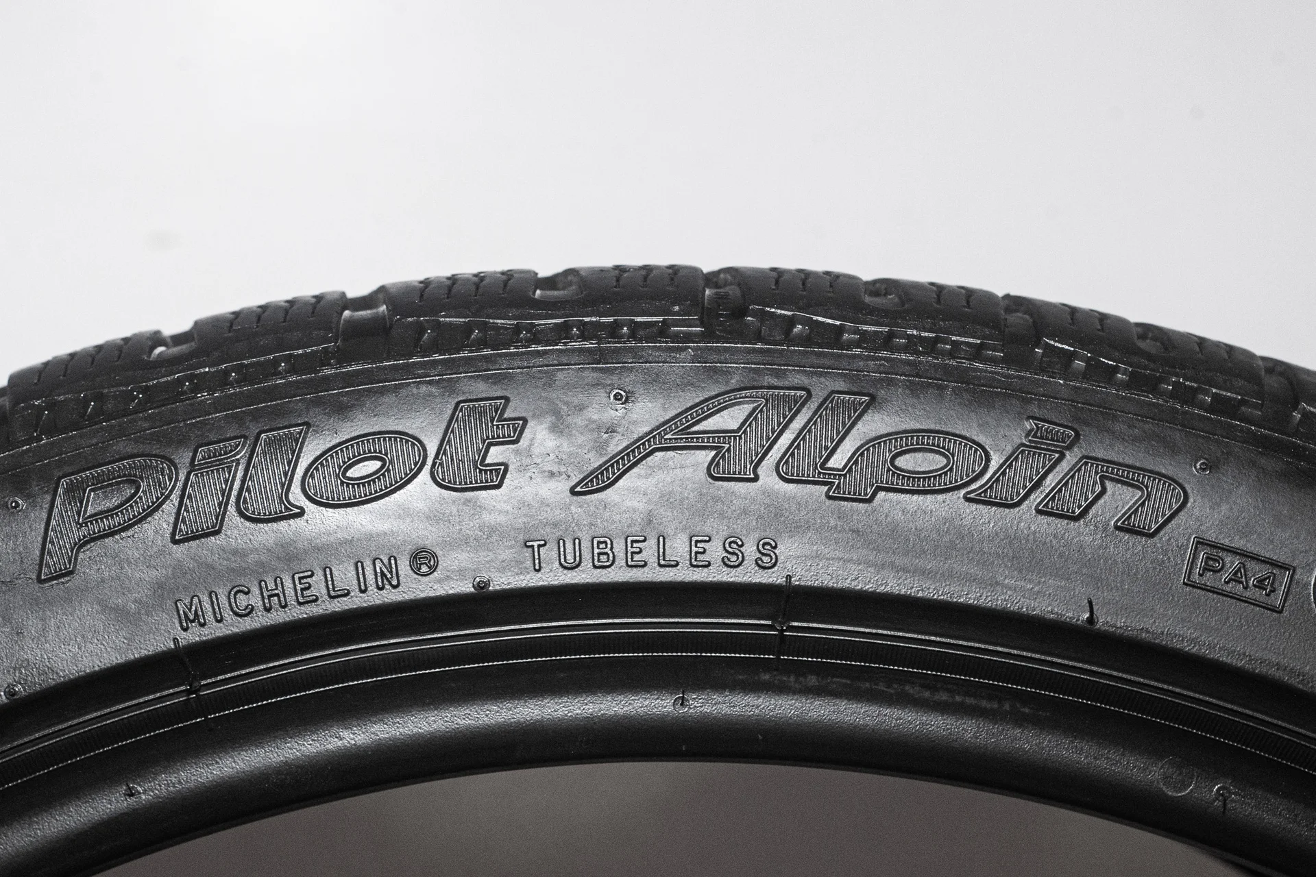 Michelin Pilot Alpin PA4 255/35 R21 98W - миниатюра 7