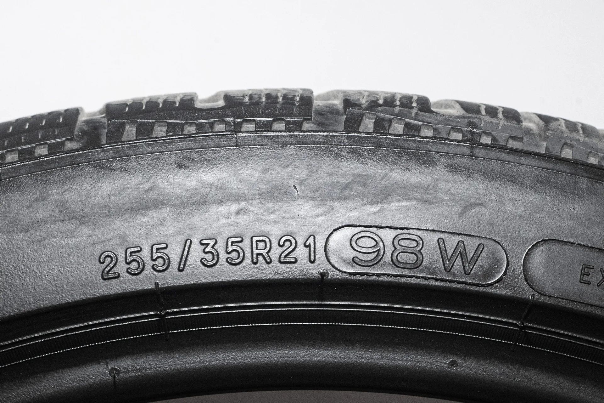 Michelin Pilot Alpin PA4 255/35 R21 98W - миниатюра 8