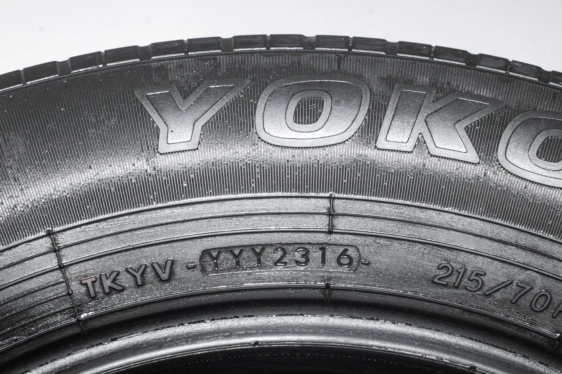 Yokohama Geolandar G033 215/70 R16 100H - миниатюра 9