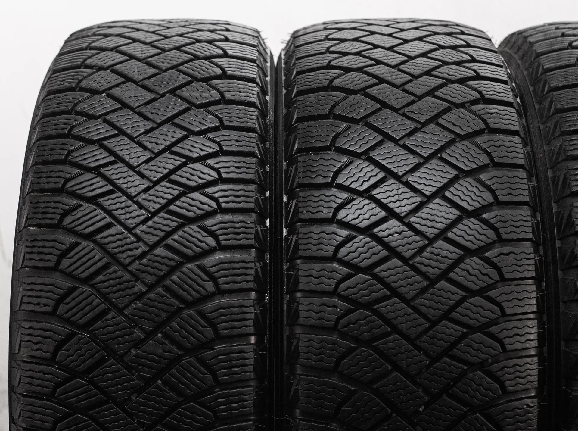 Maxxis Premitra Ice 5 SUV / SP5 225/55 R19 103T - миниатюра 5