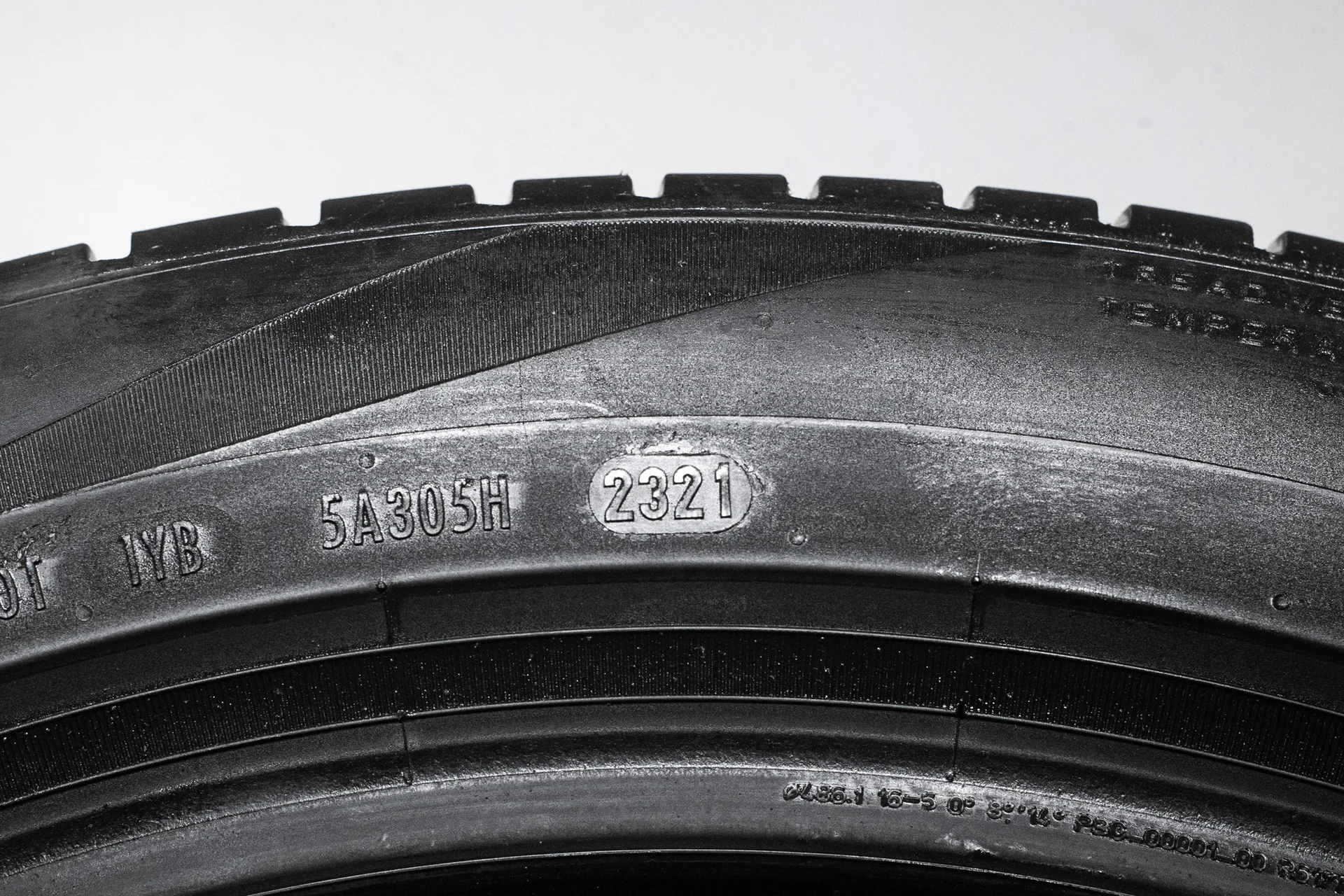 Pirelli Scorpion 255/45 R19 100V - миниатюра 9