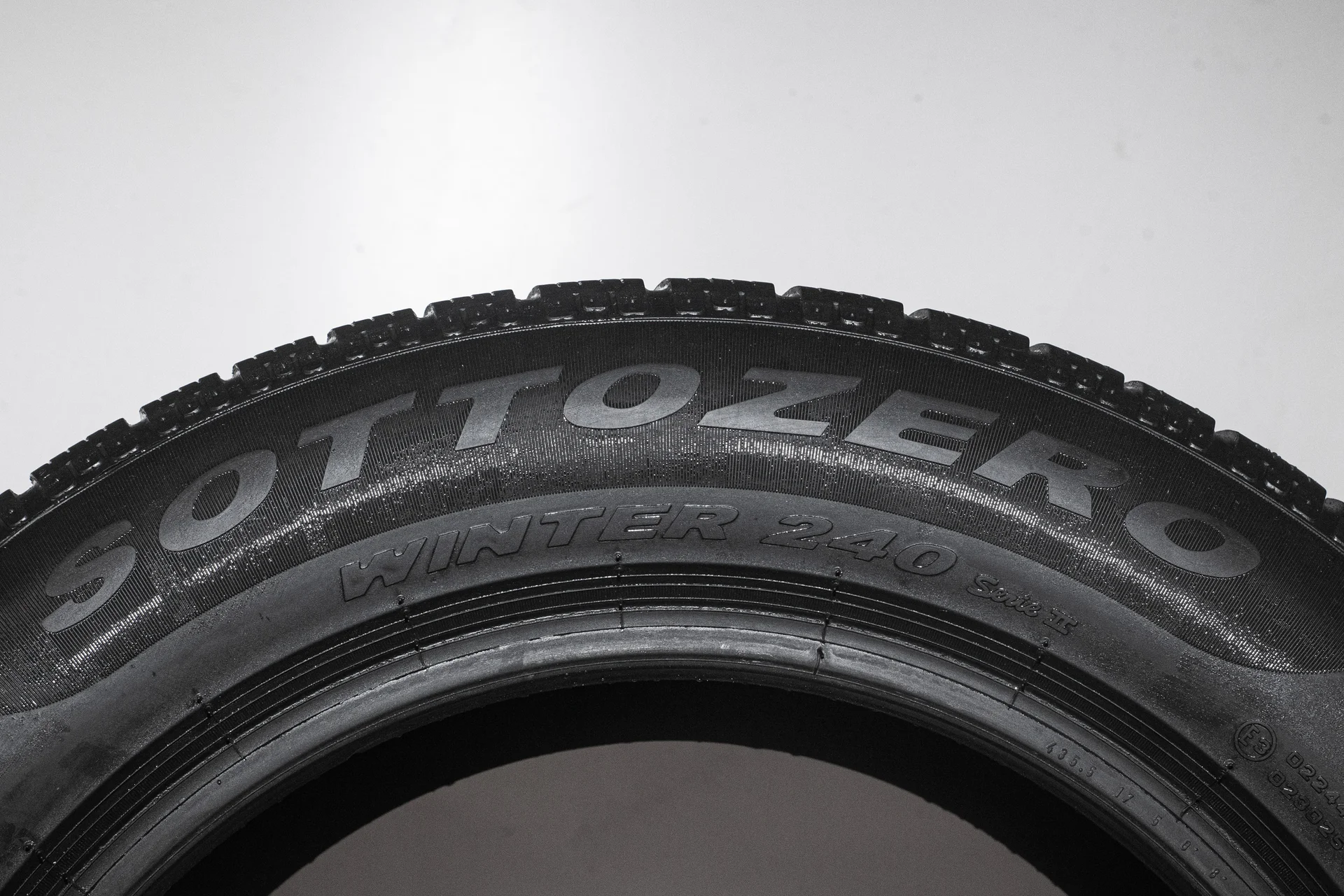 Pirelli Winter Sottozero II 245/55 R17 102V - миниатюра 7