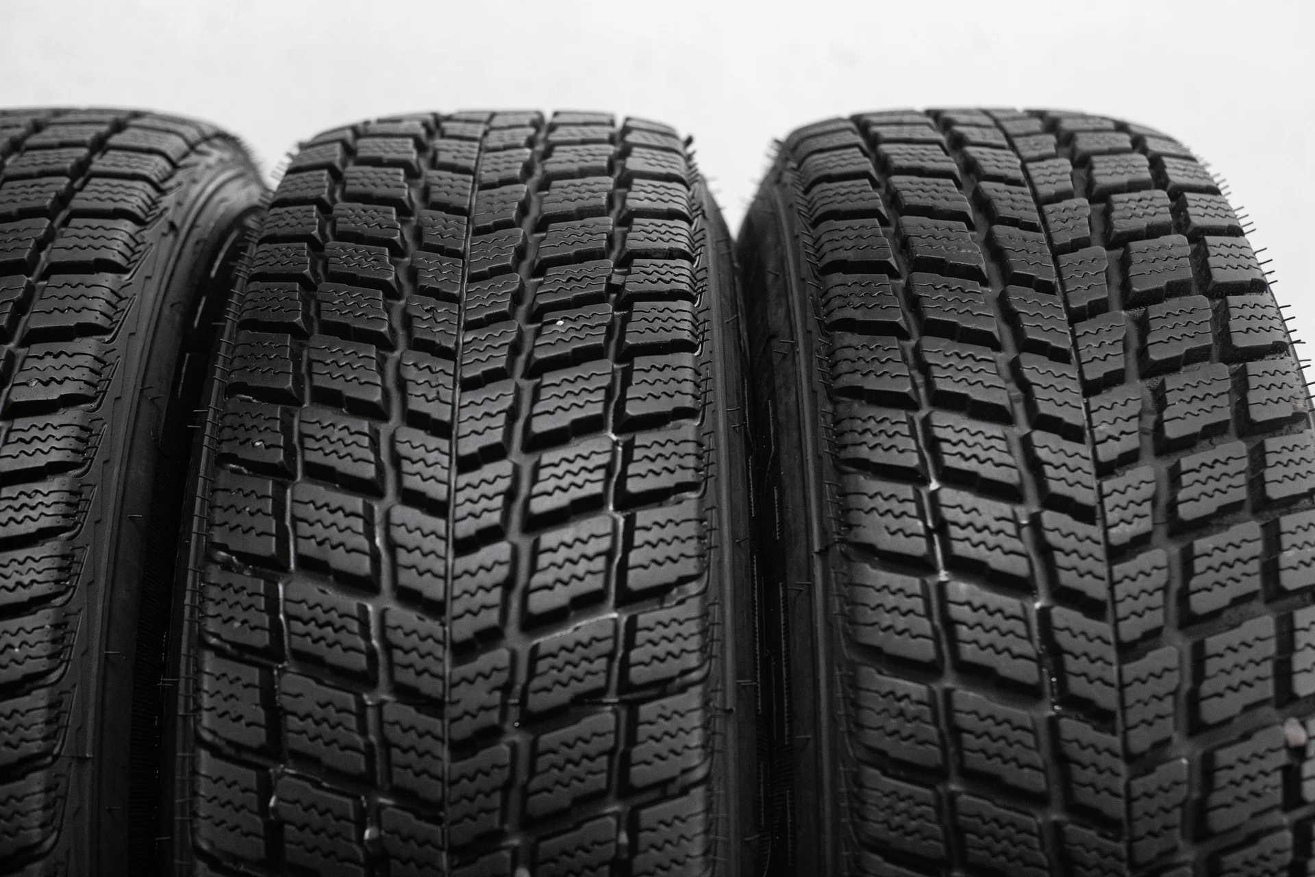Nexen Winguard SUV 215/70 R16 100T - миниатюра 4