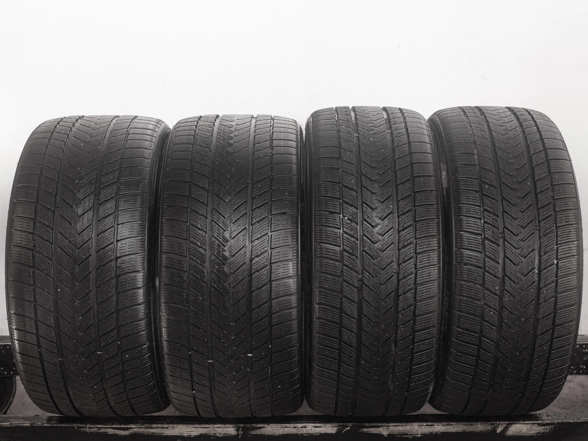 Gripmax SureGrip Pro Winter 245/40 R18 97V + 265/35 R18 97V