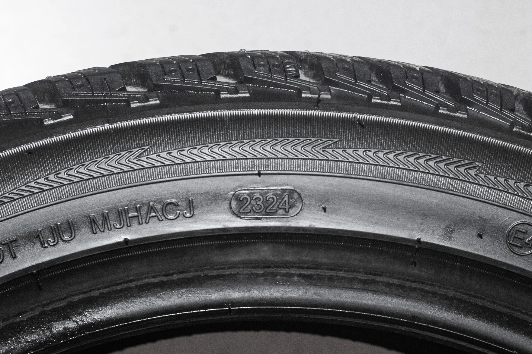 WestLake IceMaster Spike Z-506 235/45 R18 98T - миниатюра 9