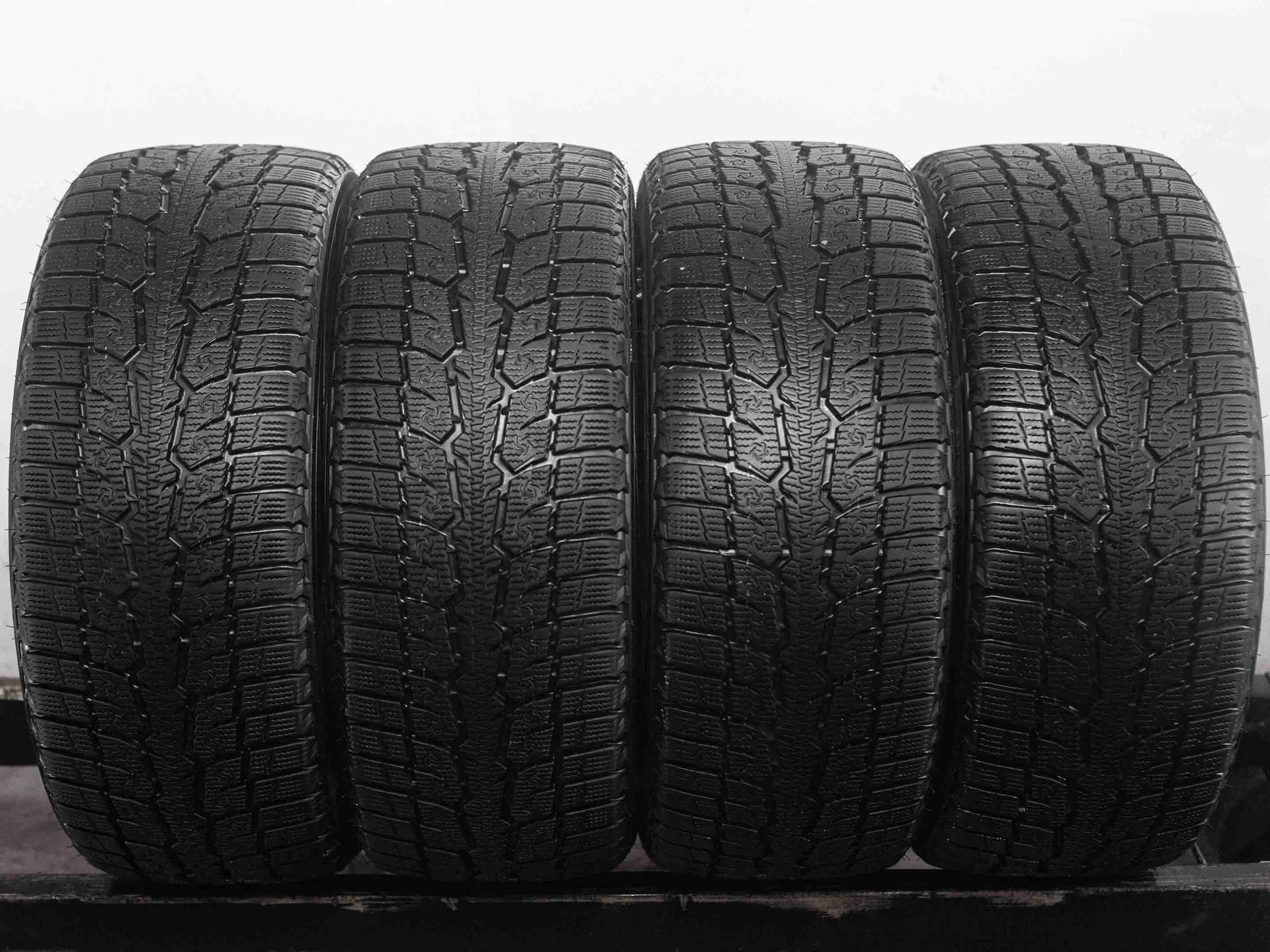 Toyo Observe GSI6 HP 235/45 R18 98V XL - изображение 1