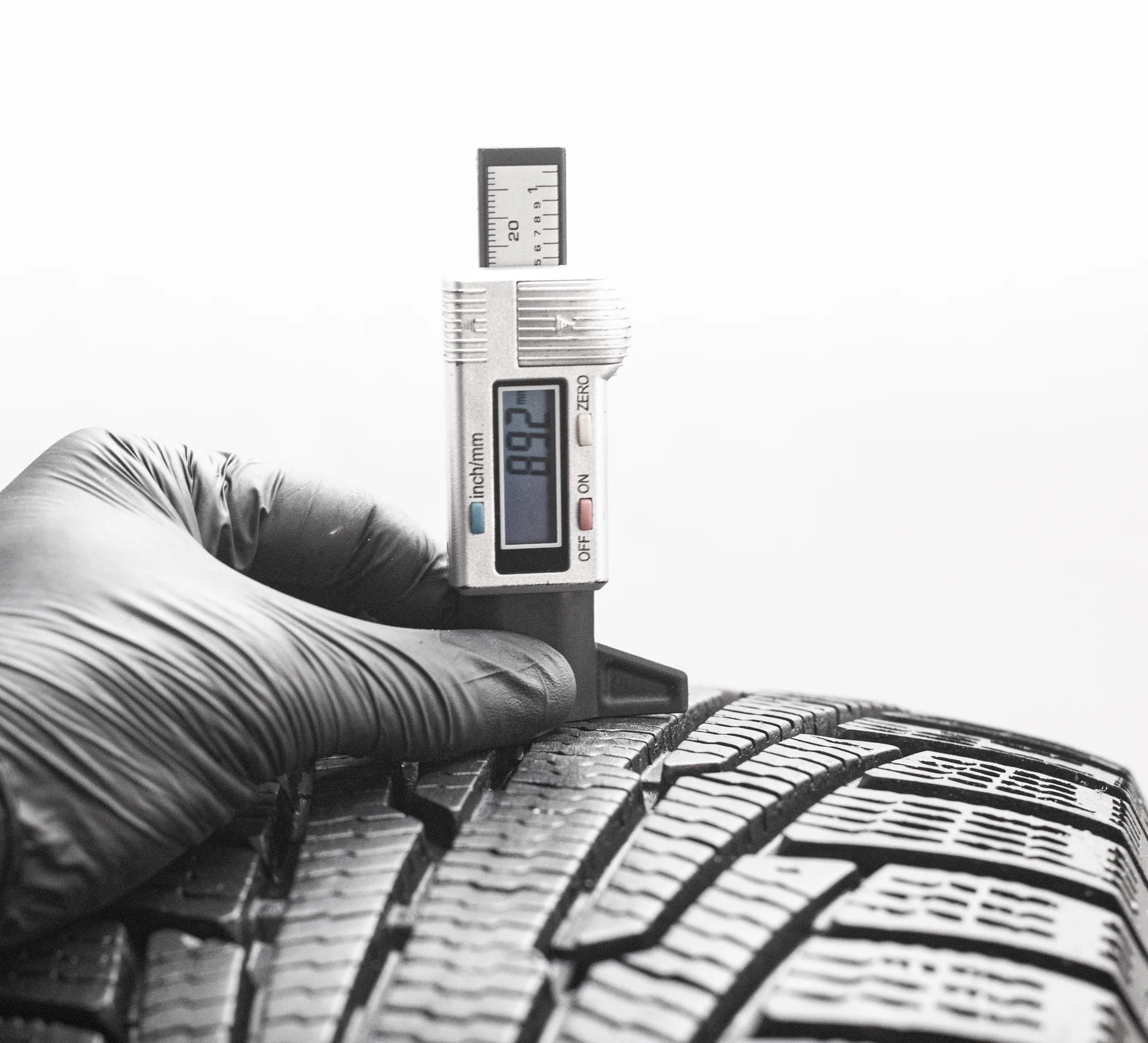 Nokian Tyres Nordman RS2 SUV 215/65 R16 102R - миниатюра 2