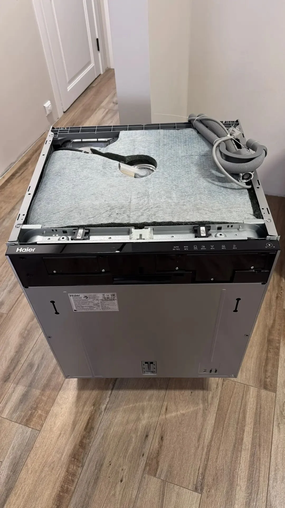 Посудомоечная машина HAIER (HDWE14-094RU) - миниатюра 2