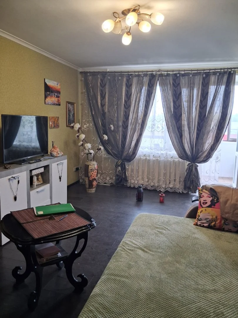 пос. Мишеронский 1-к. квартира, 33,3 м², 1/5 эт. - изображение 1