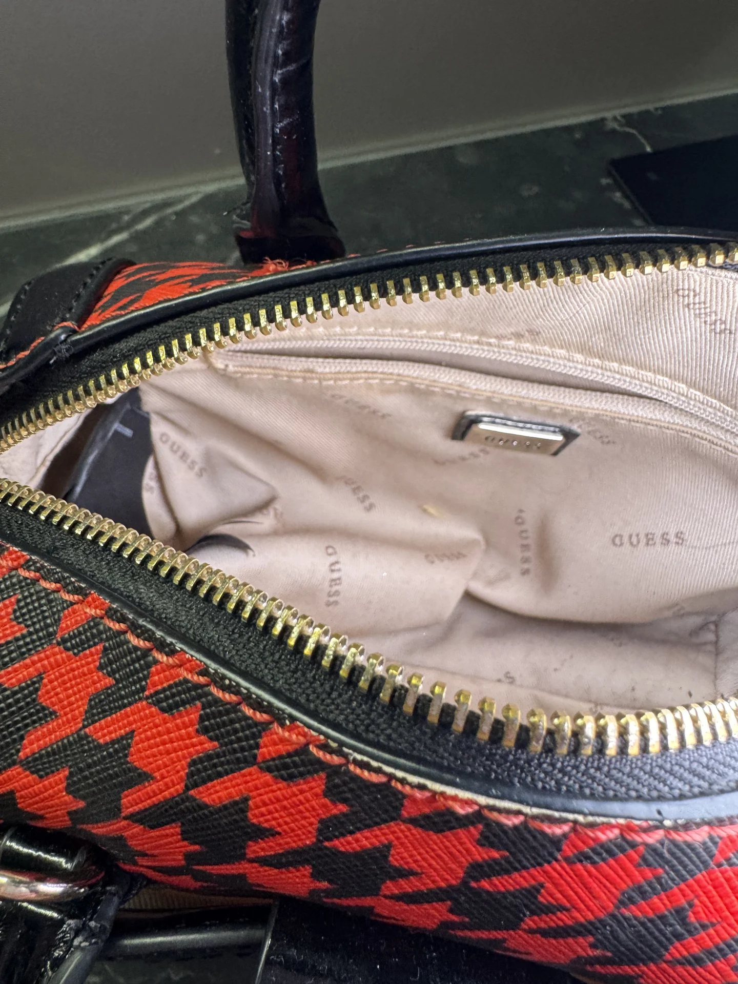 Сумка Guess - миниатюра 3